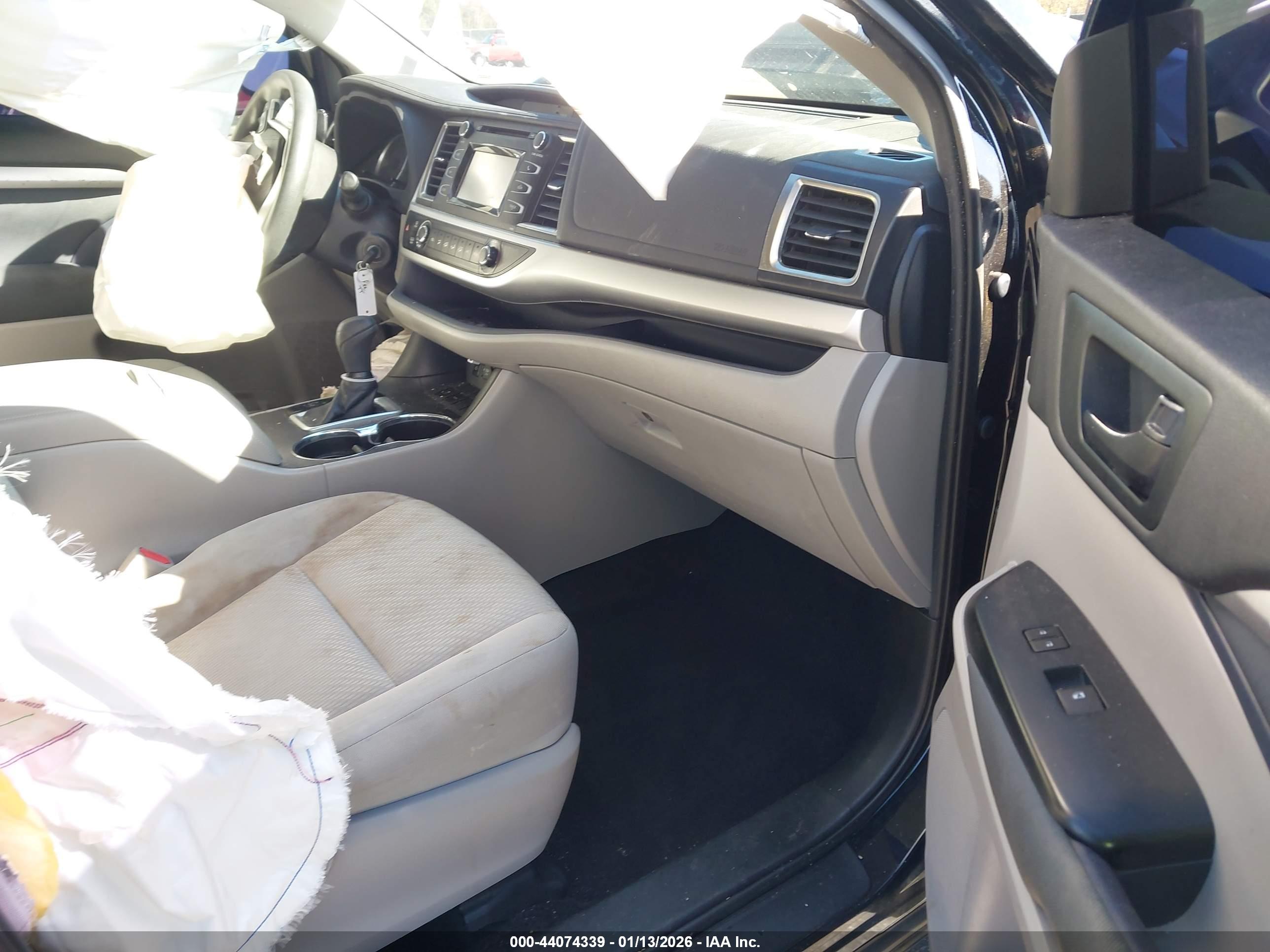 TOYOTA HIGHLANDER image 5