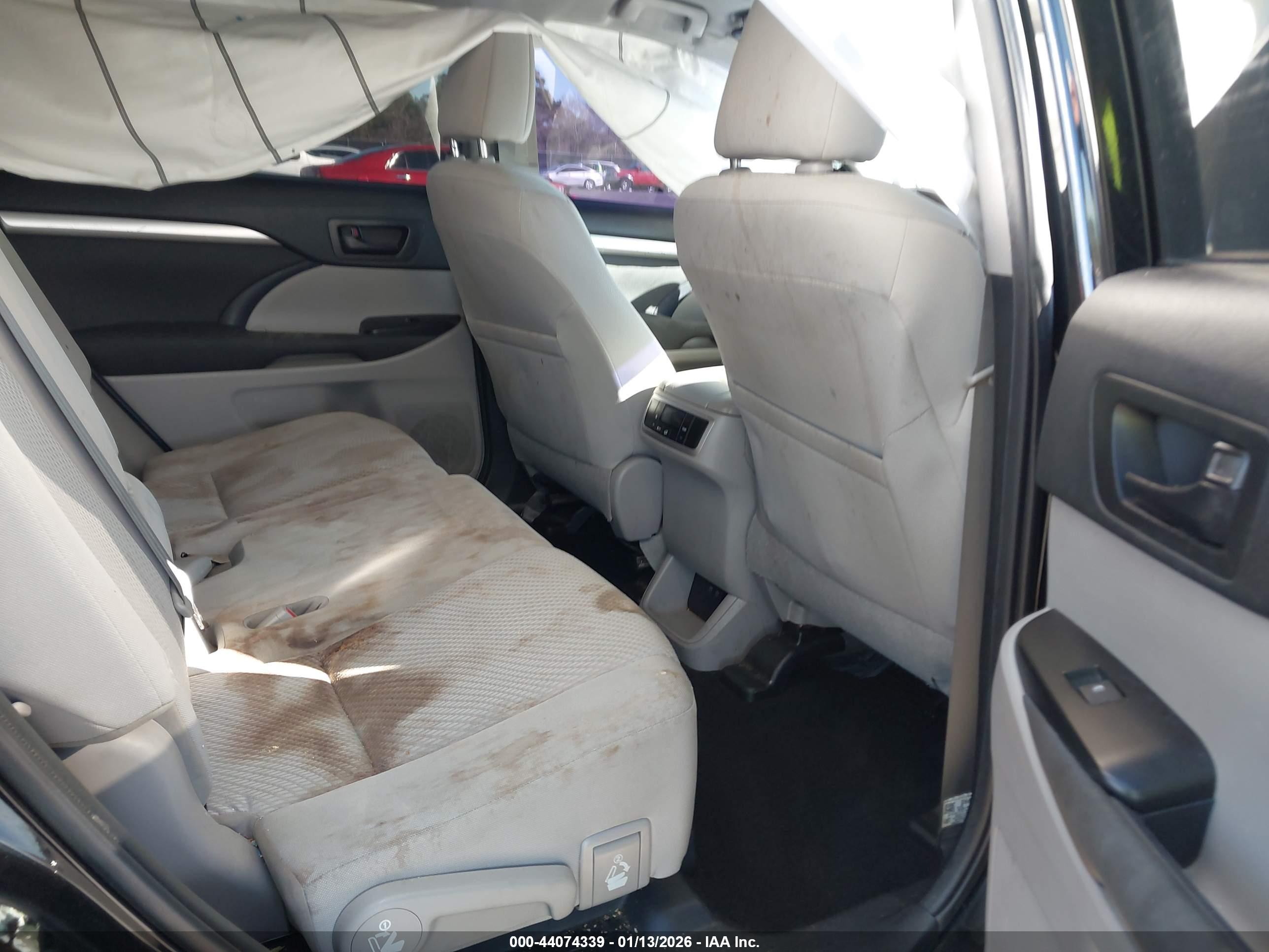 TOYOTA HIGHLANDER image 8