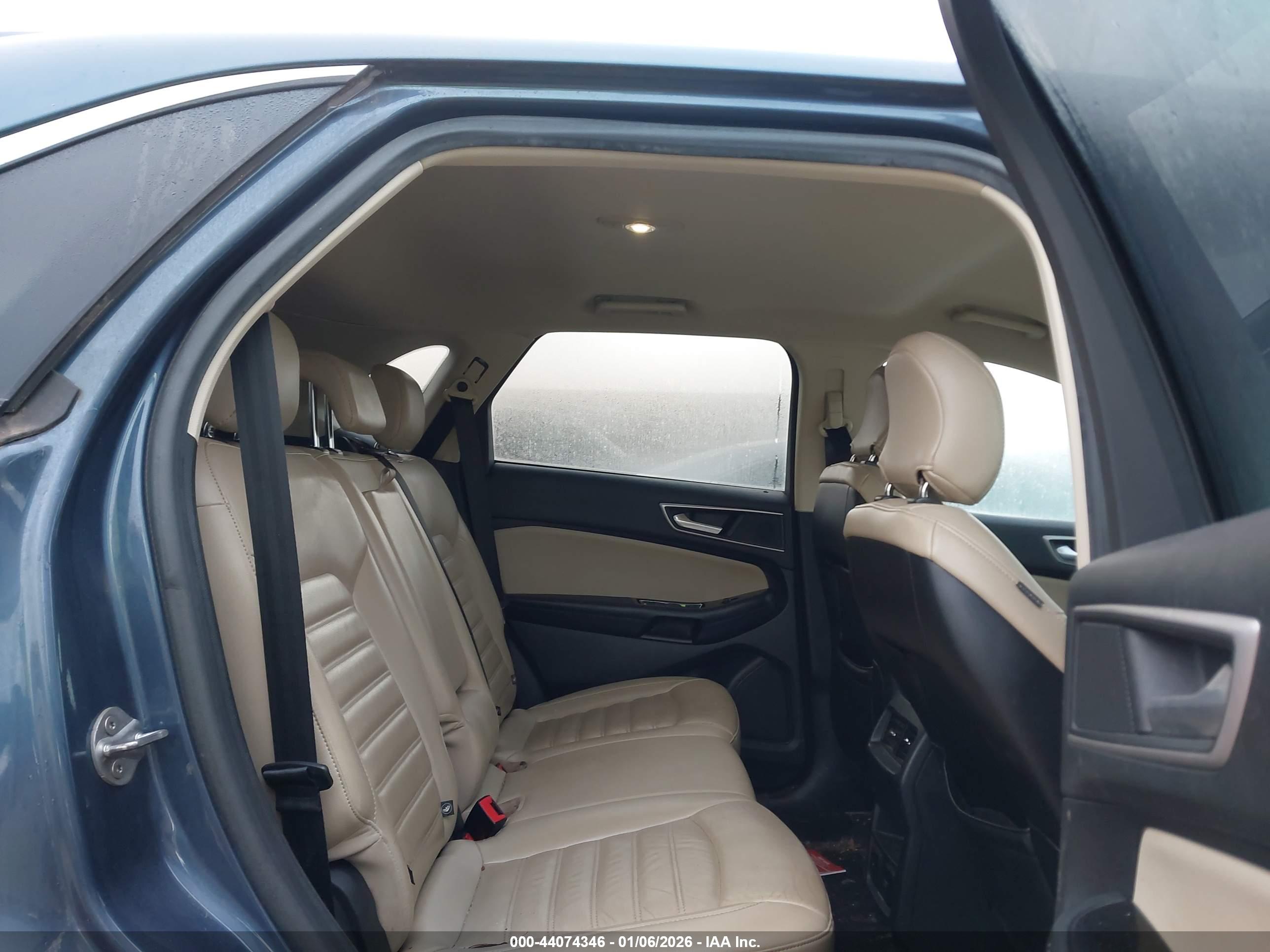 FORD EDGE image 8