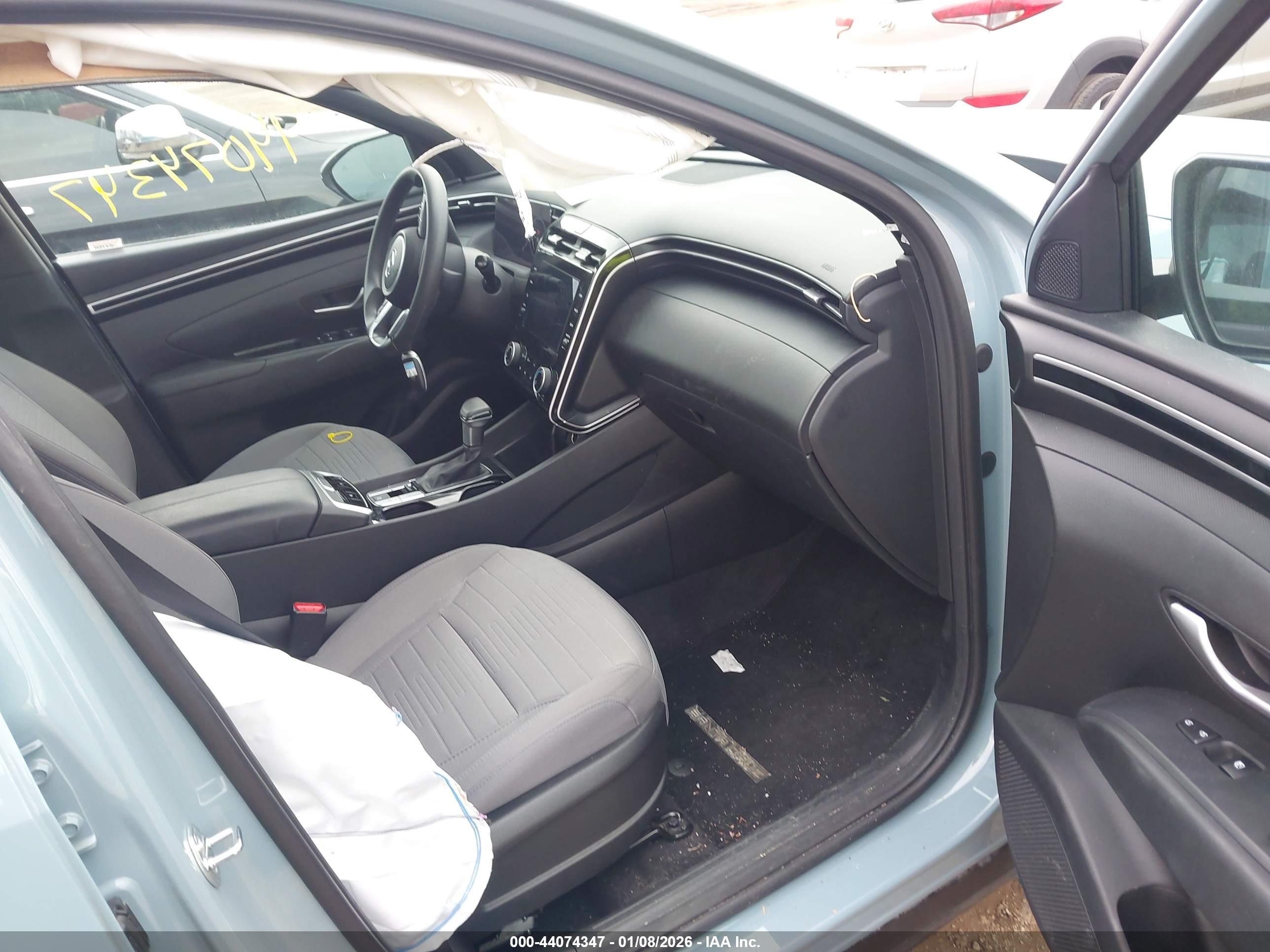 HYUNDAI SANTA image 5