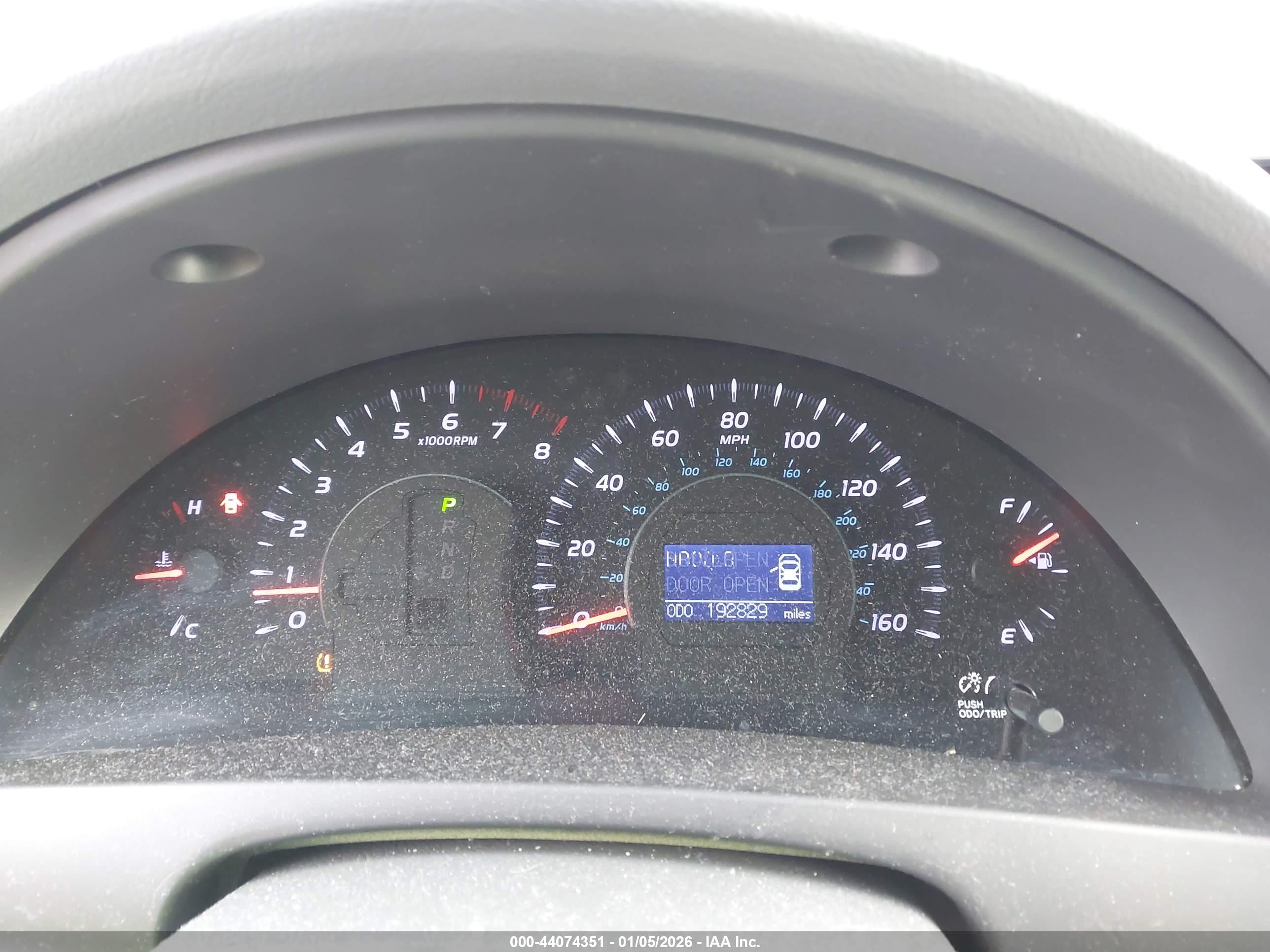 TOYOTA CAMRY image 7