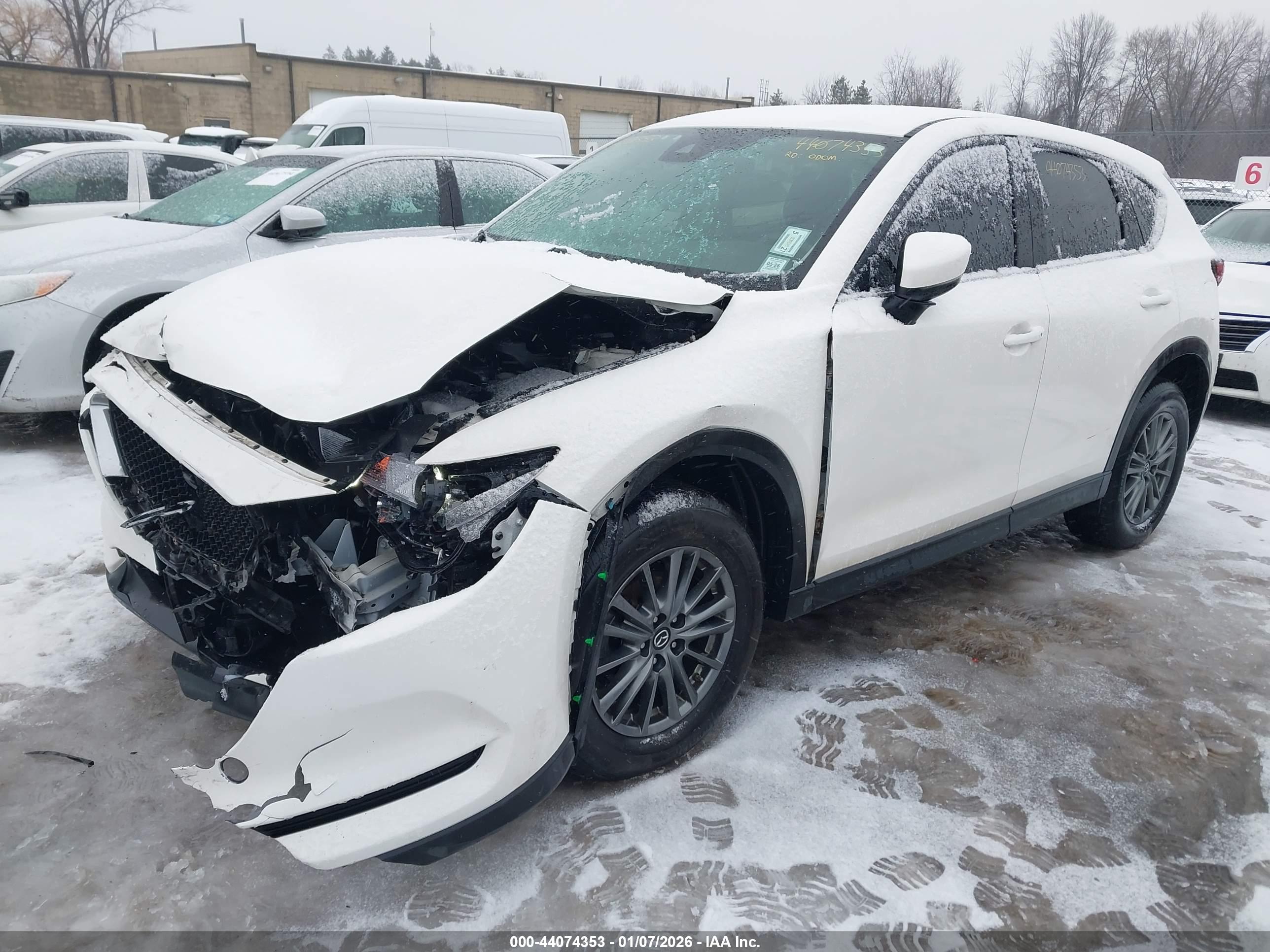 MAZDA CX-5 image 2