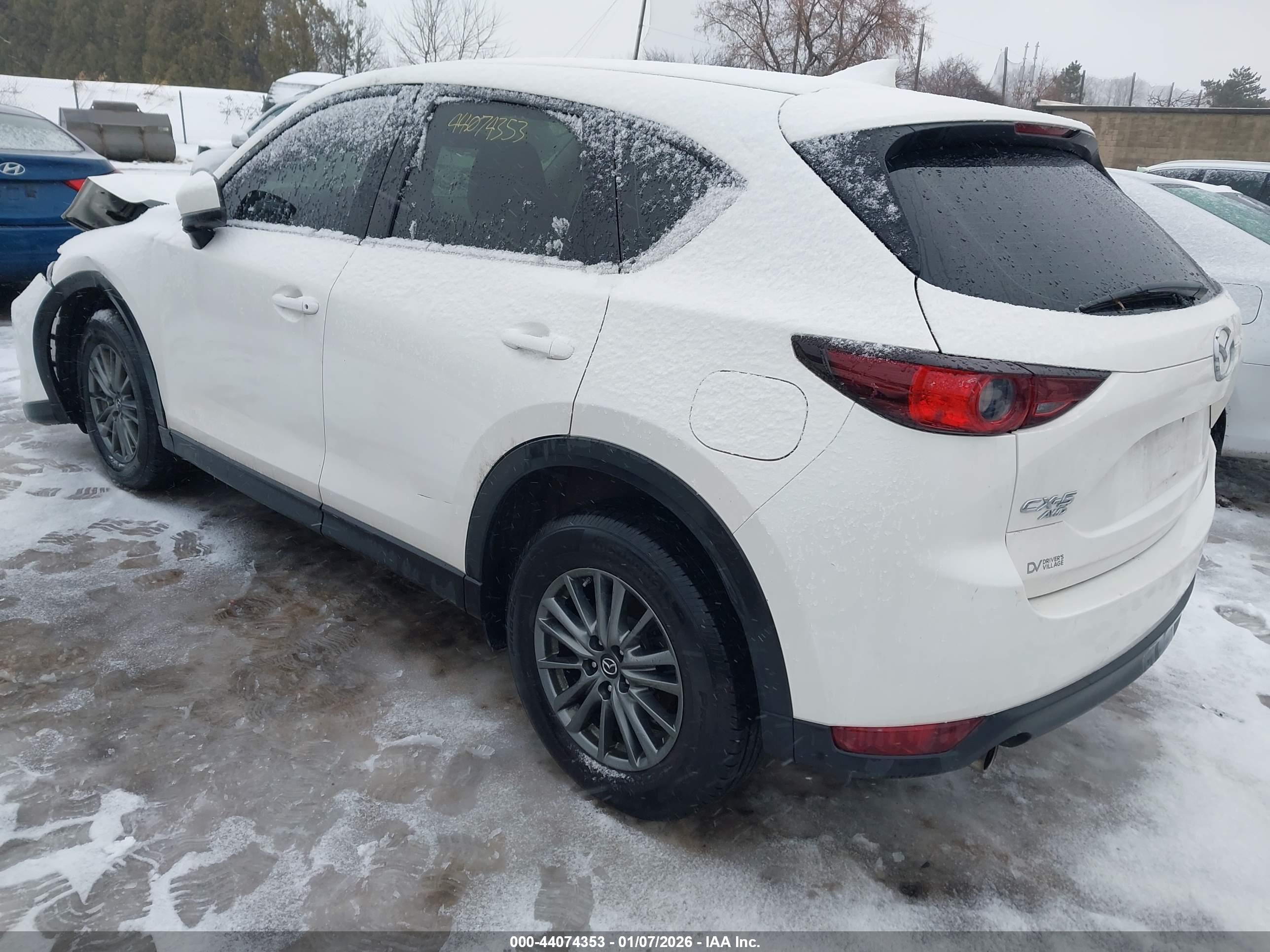 MAZDA CX-5 image 3
