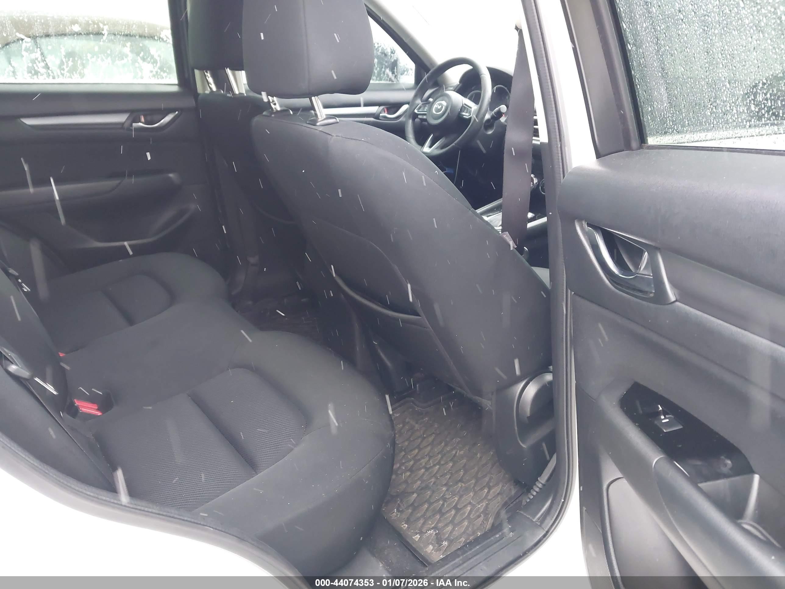 MAZDA CX-5 image 8