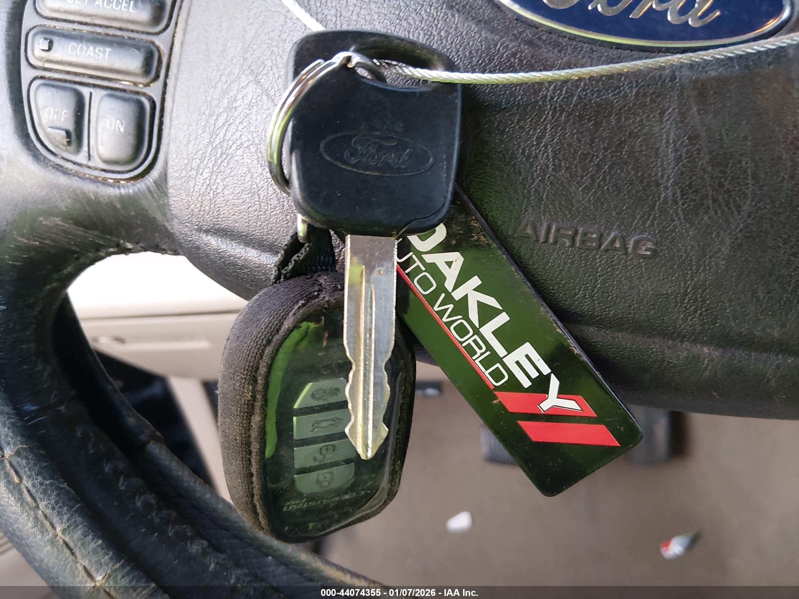 FORD EXCURSION image 11
