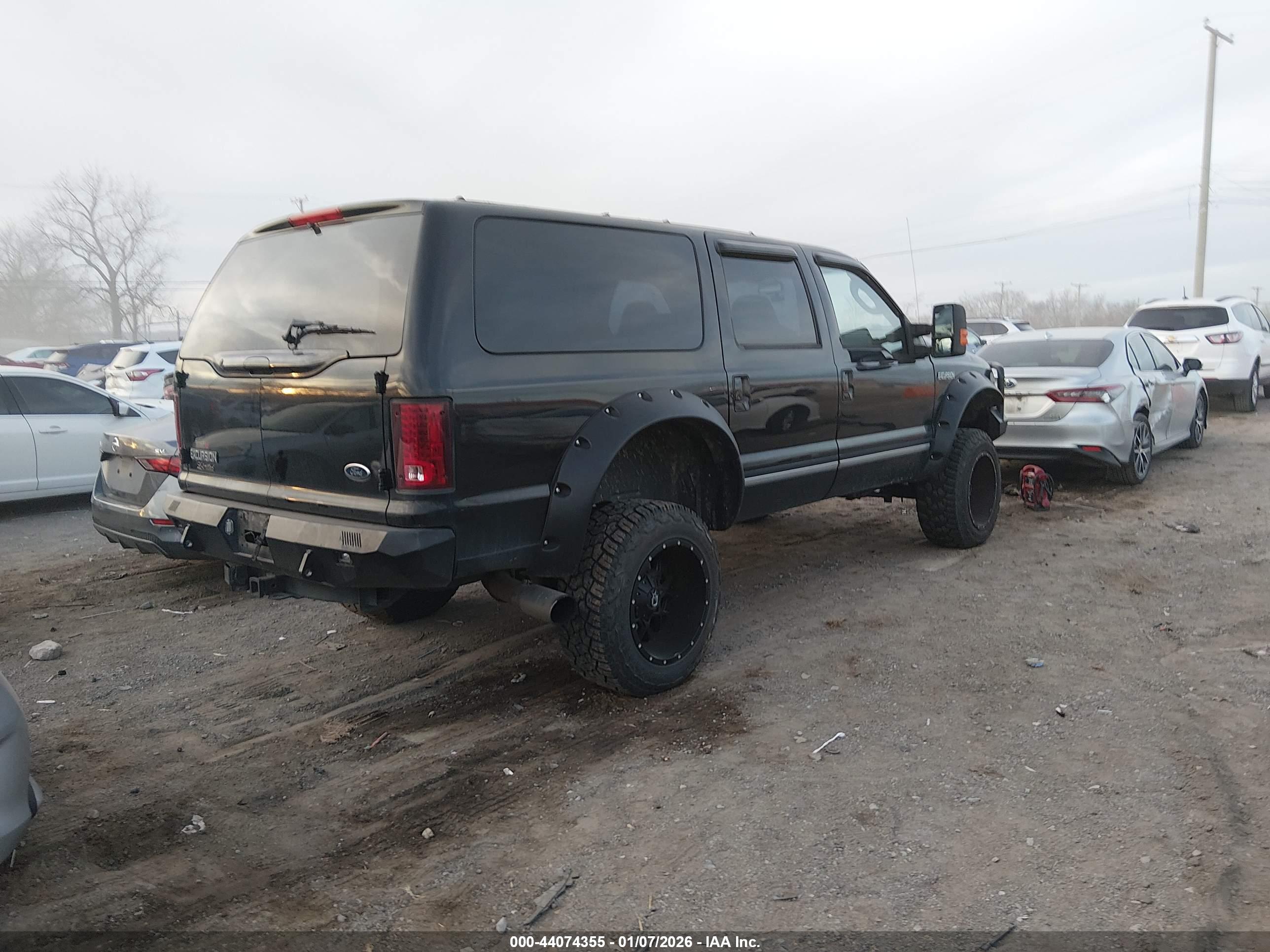 FORD EXCURSION image 4