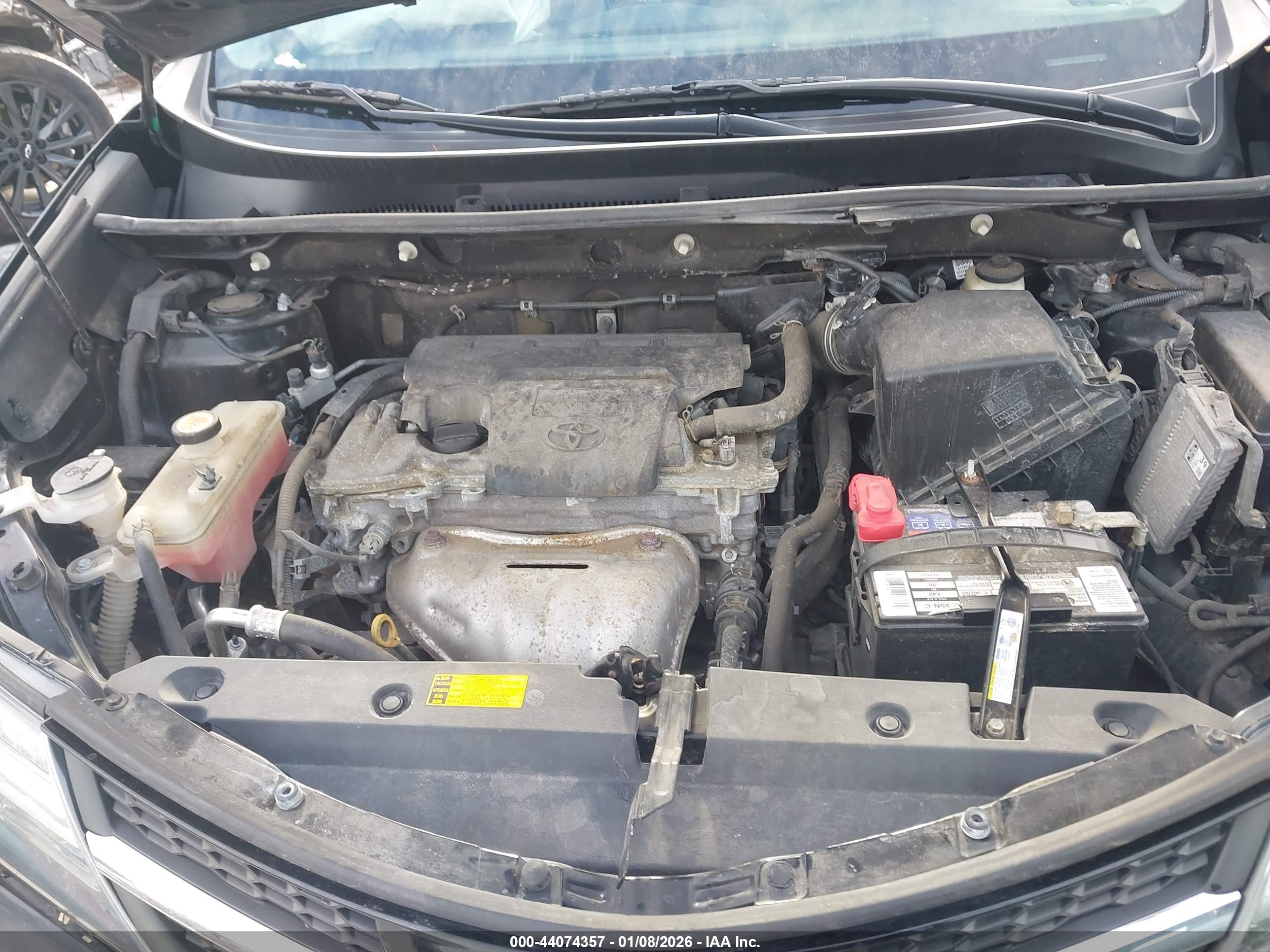 TOYOTA RAV4 image 10