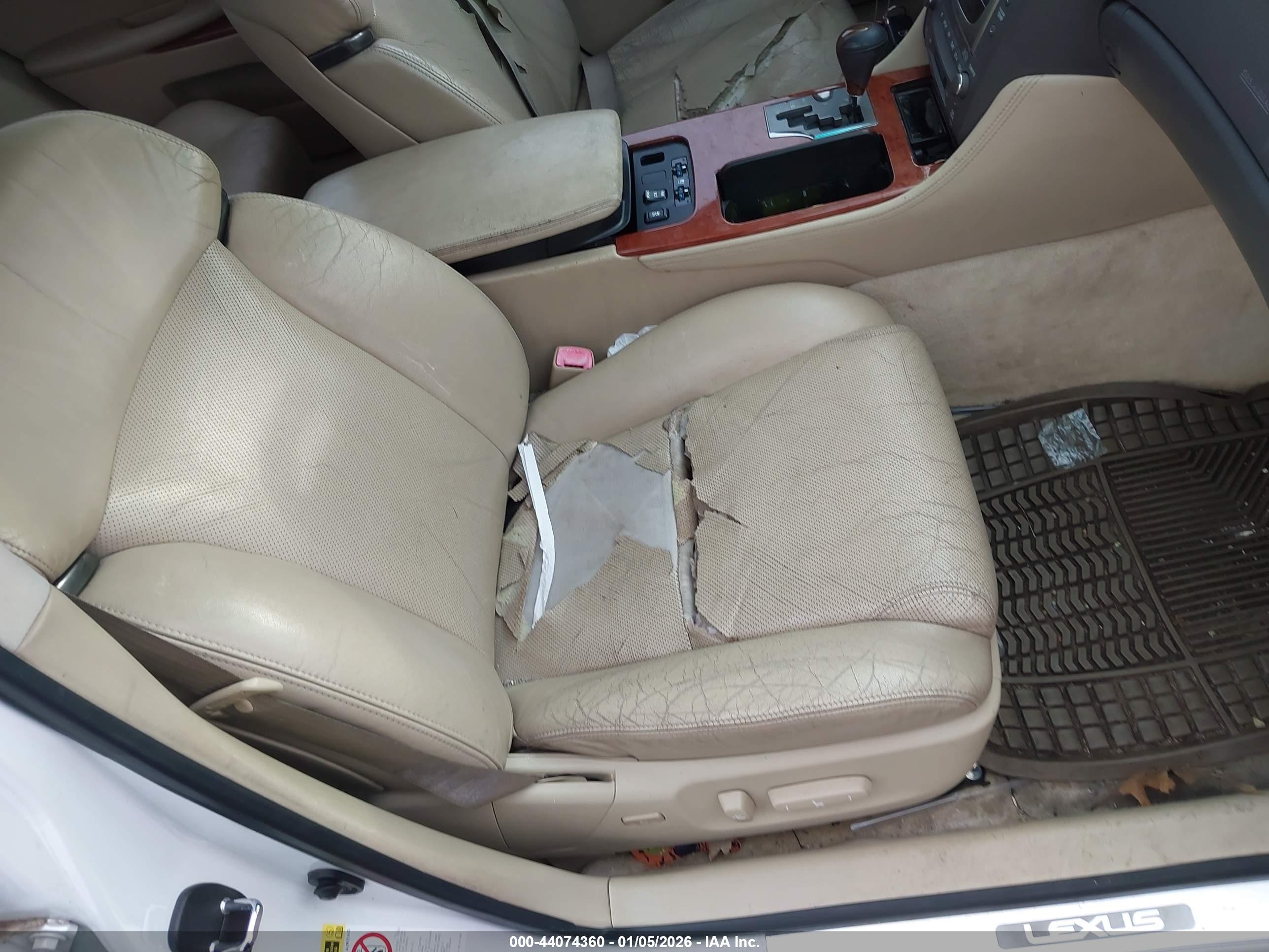 LEXUS GS image 5