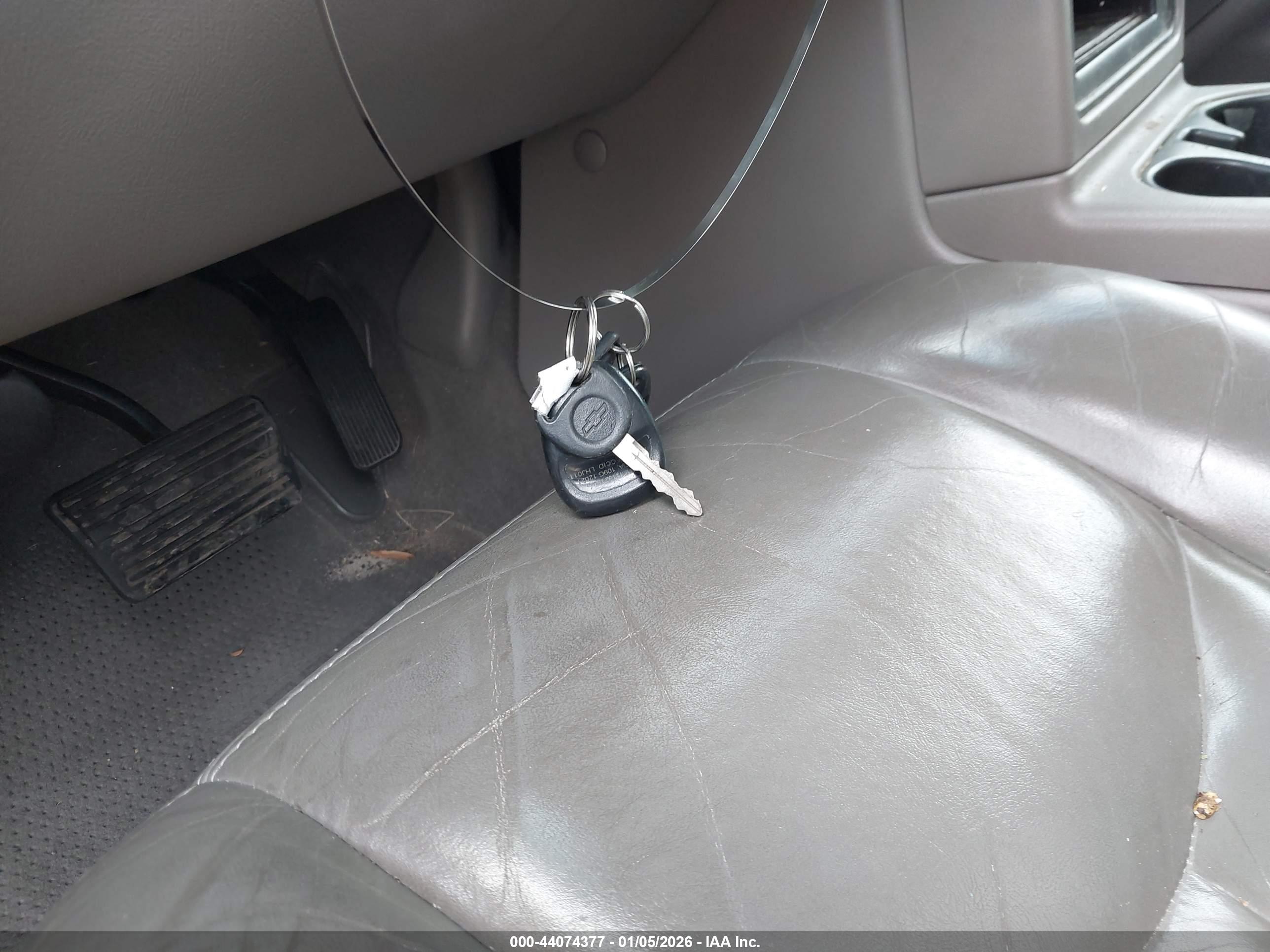 CHEVROLET AVALANCHE image 11