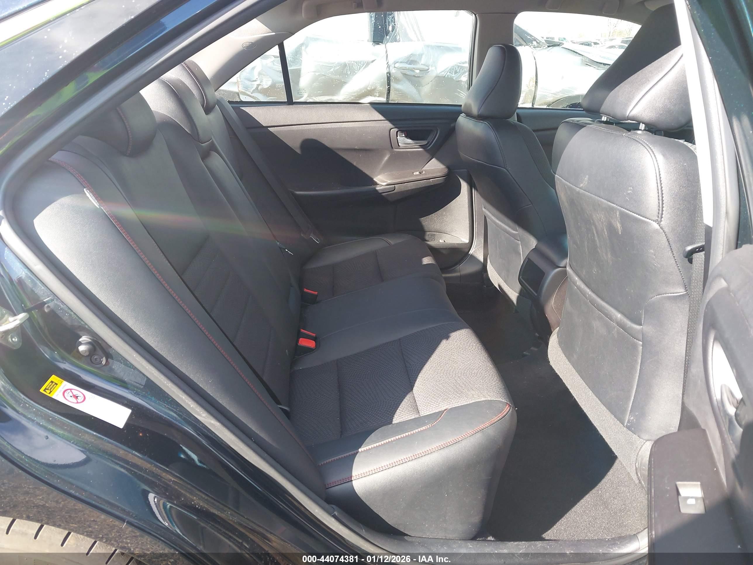 TOYOTA CAMRY image 8