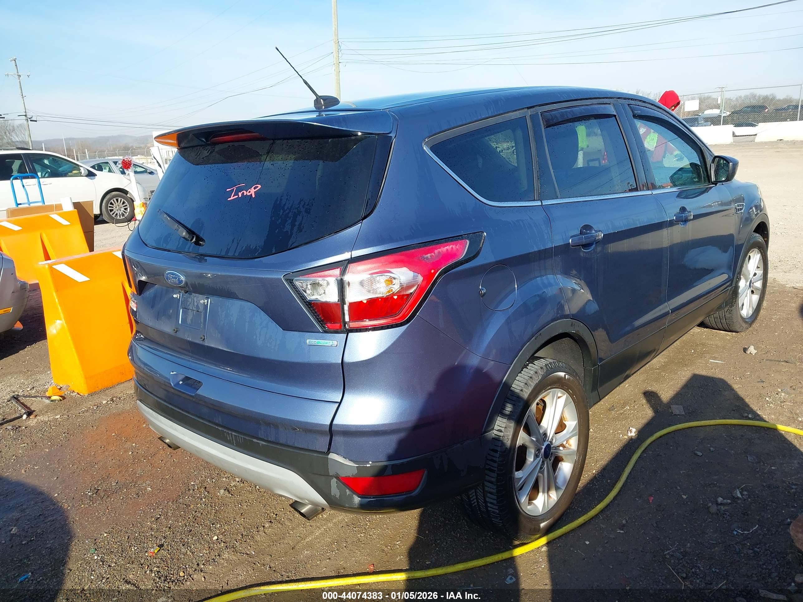 FORD ESCAPE image 4