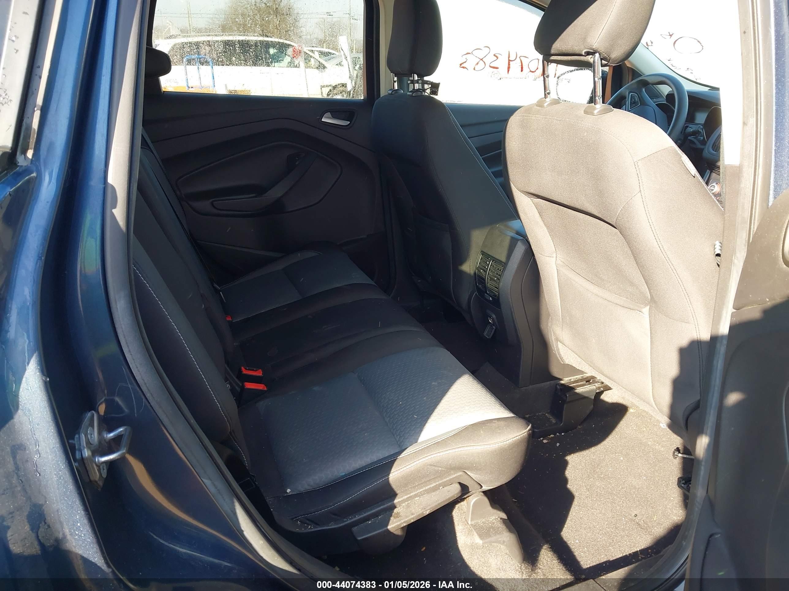 FORD ESCAPE image 8