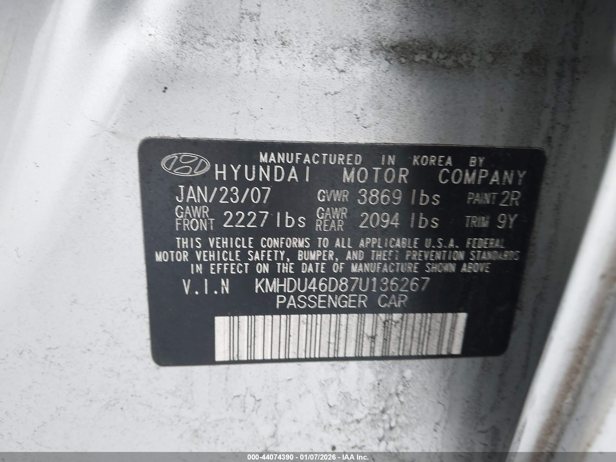 HYUNDAI ELANTRA image 9