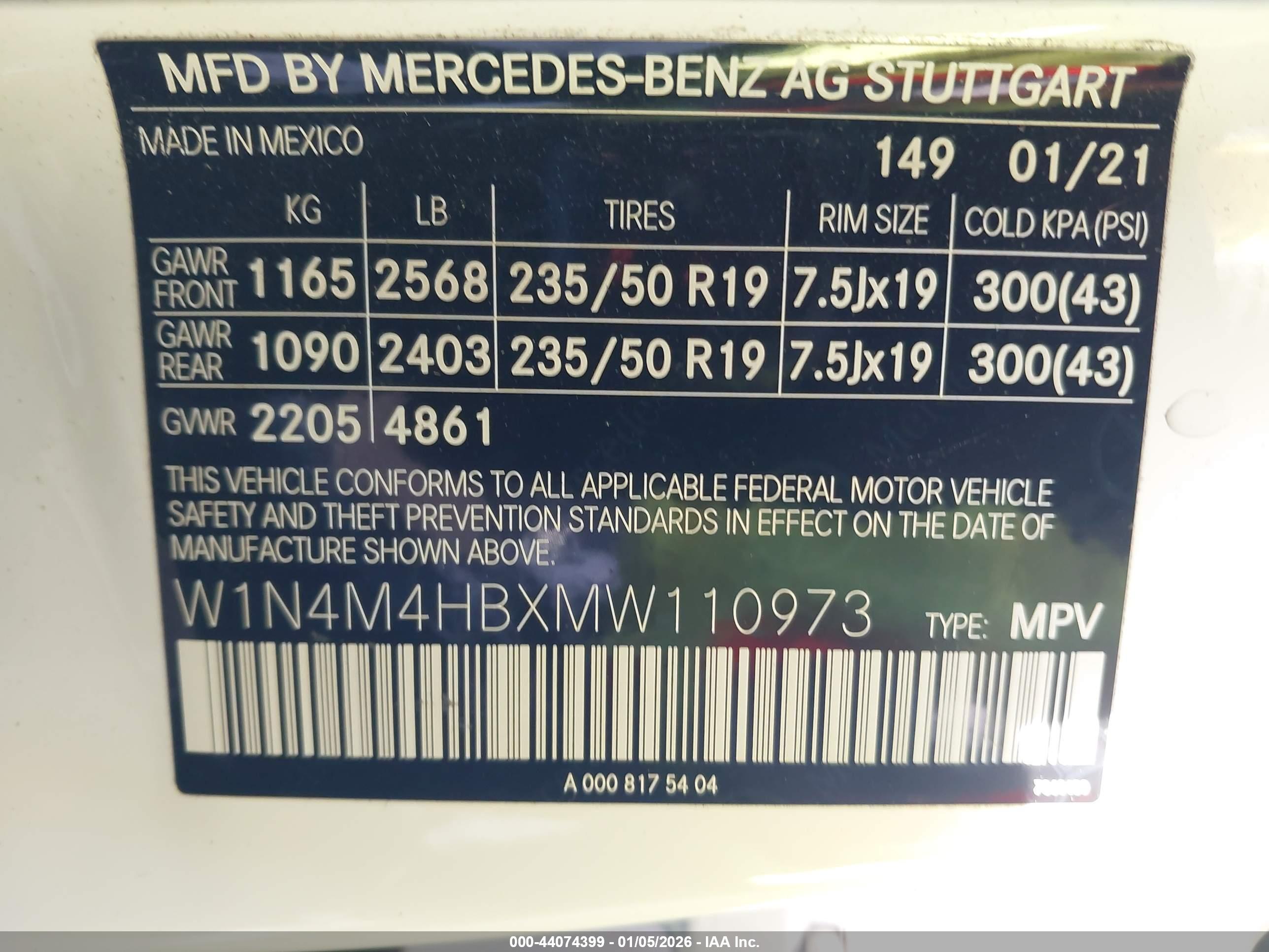 MERCEDES-BENZ GLB image 9