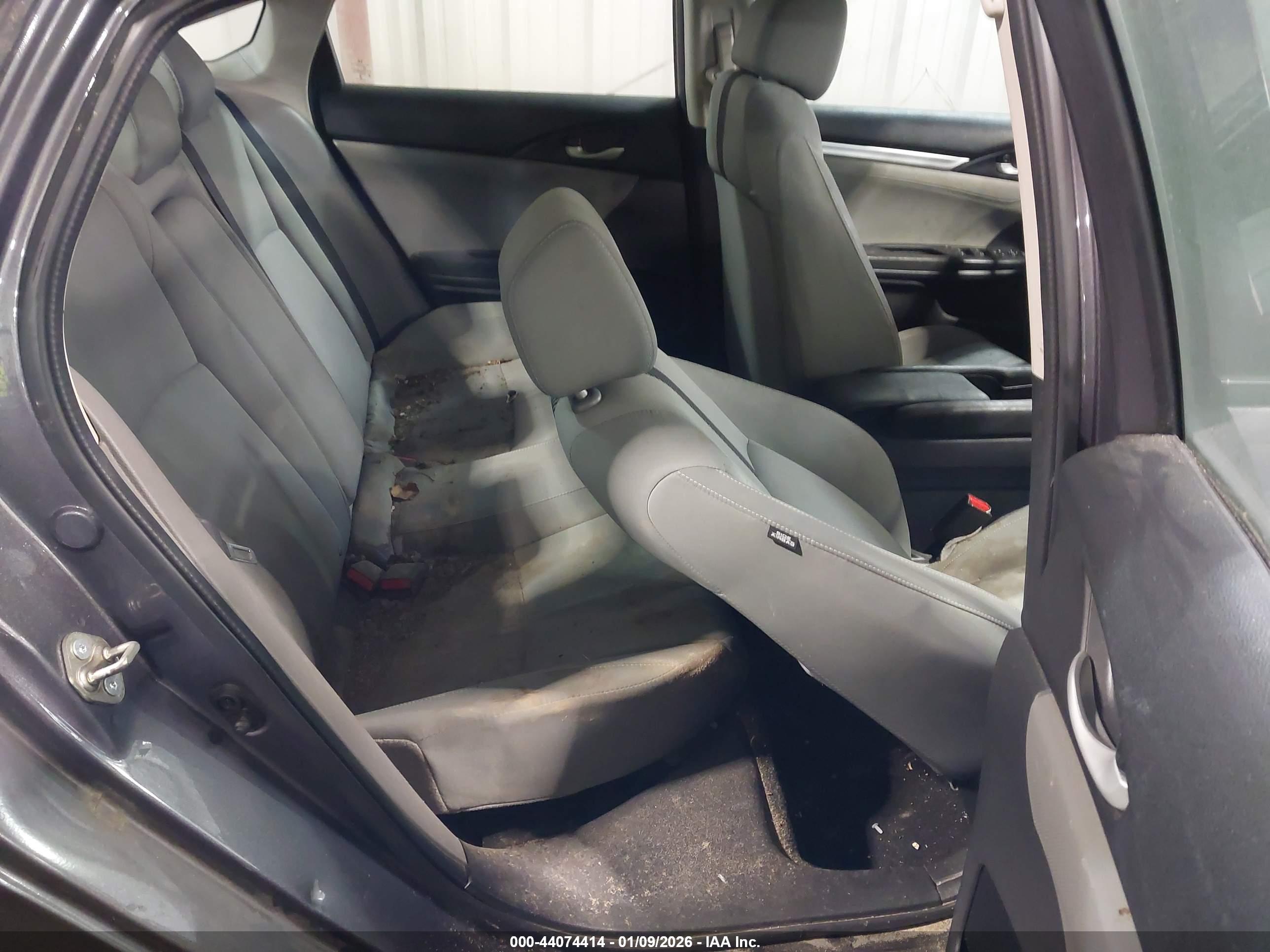 HONDA CIVIC image 8