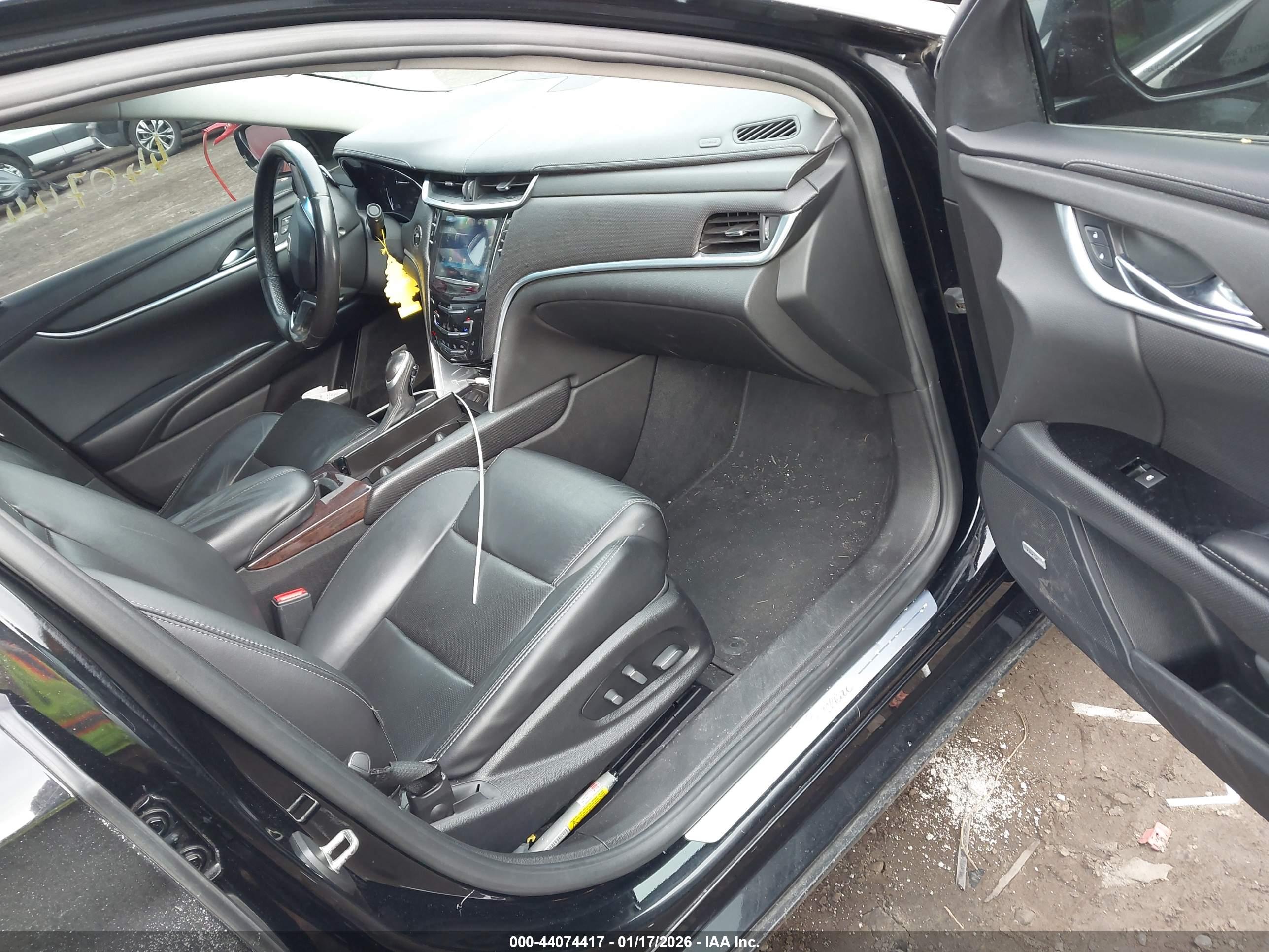 CADILLAC XTS image 5