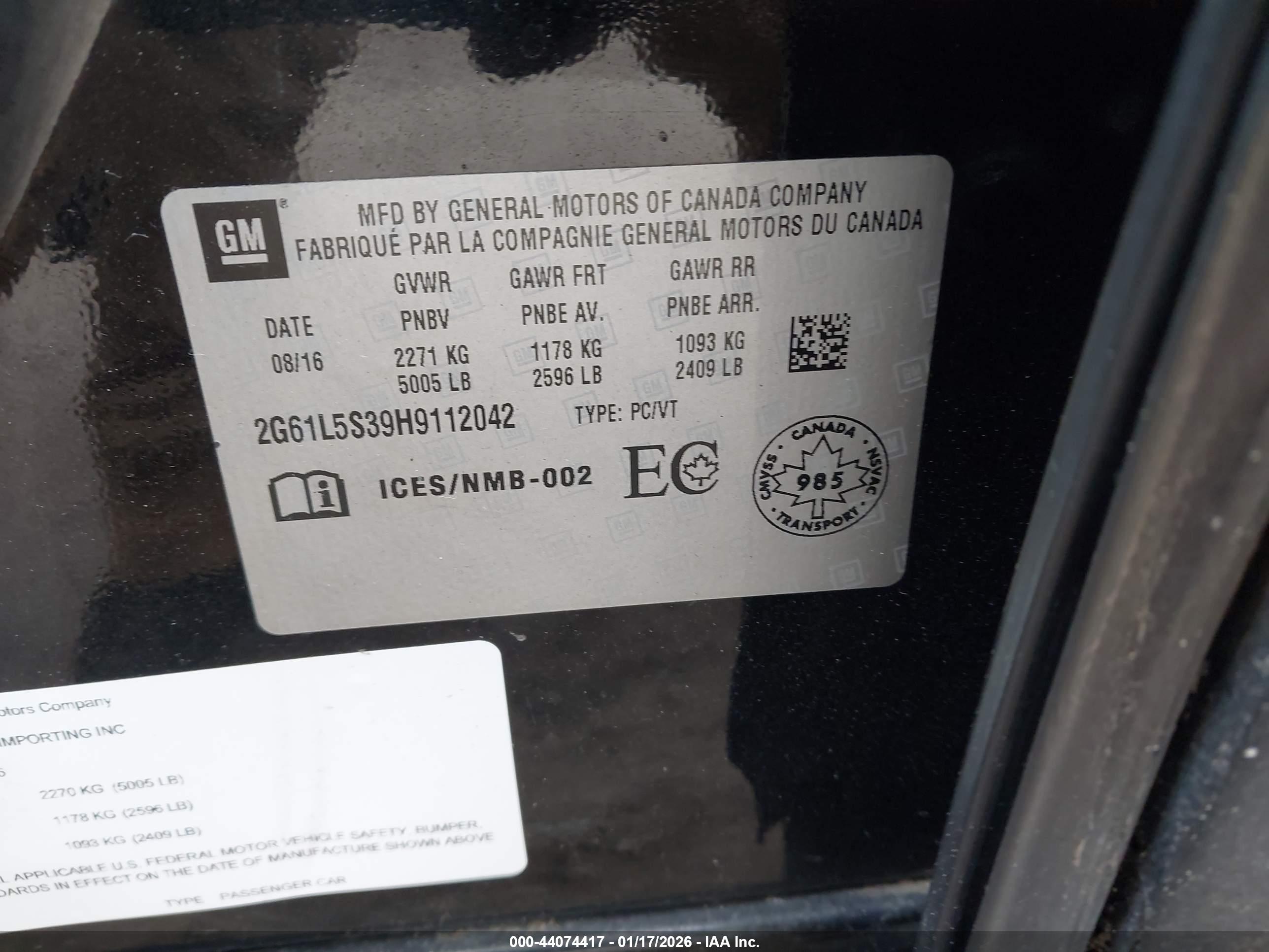 CADILLAC XTS image 9