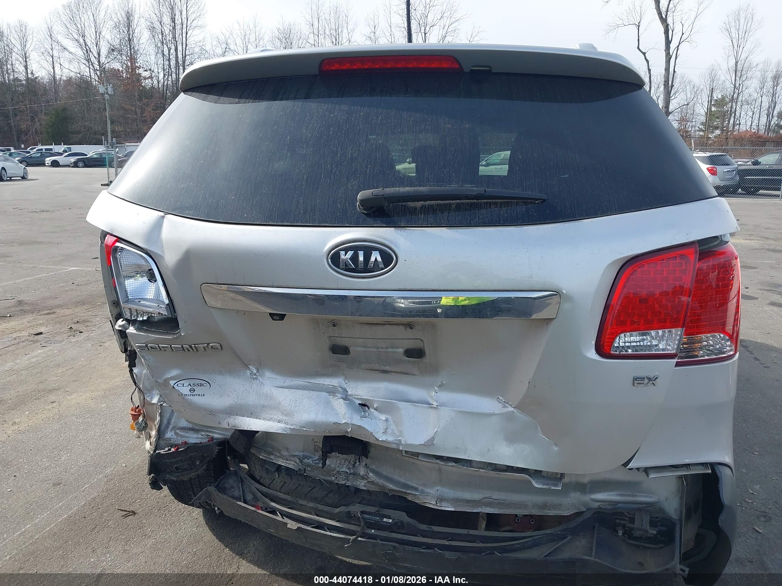 KIA SORENTO image 6