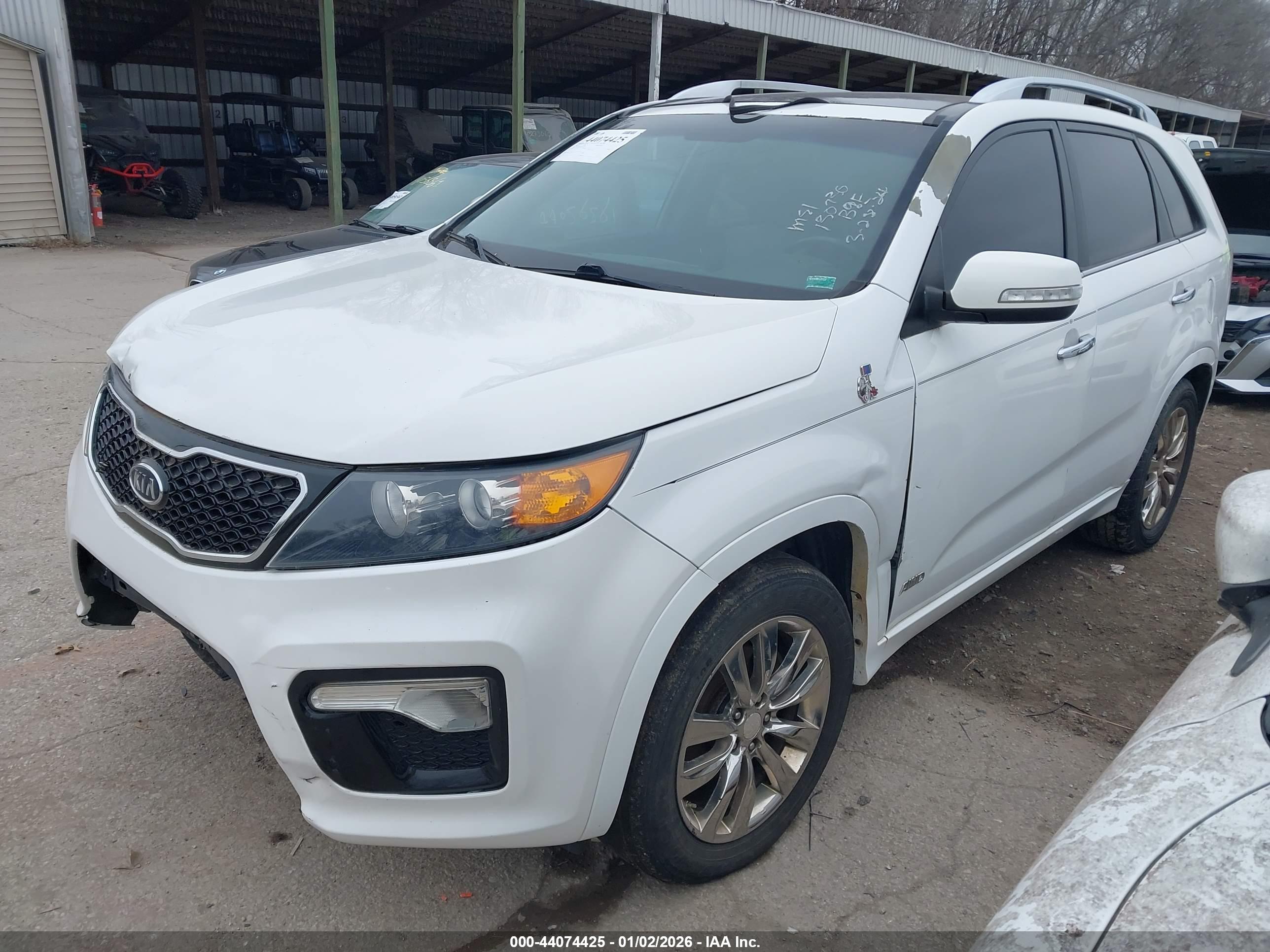 KIA SORENTO image 2