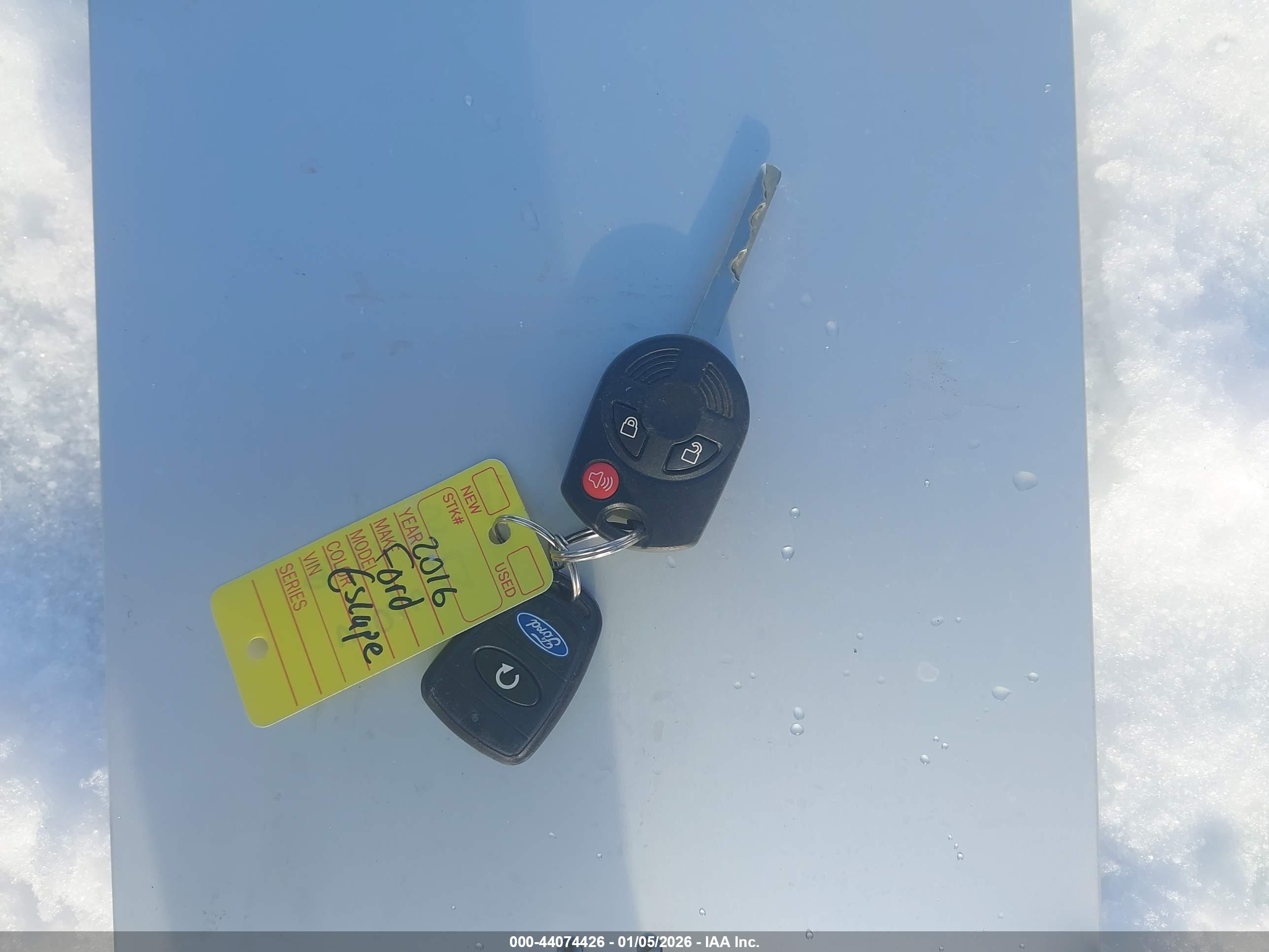 FORD ESCAPE image 11