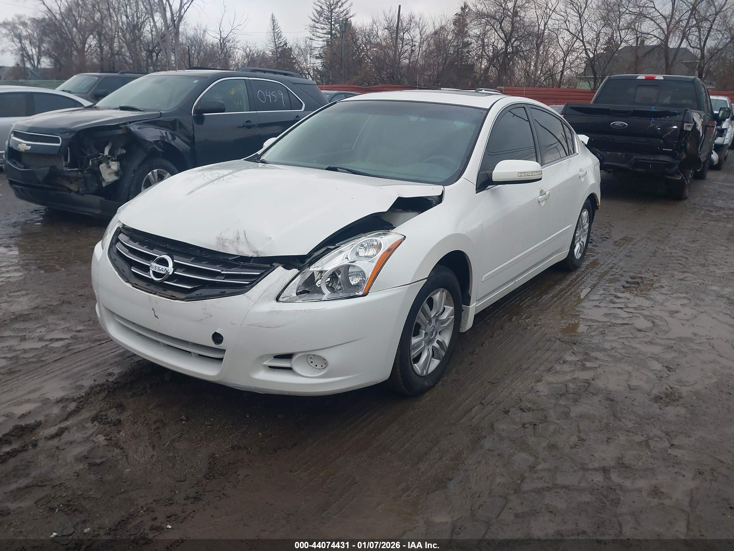 NISSAN ALTIMA image 2