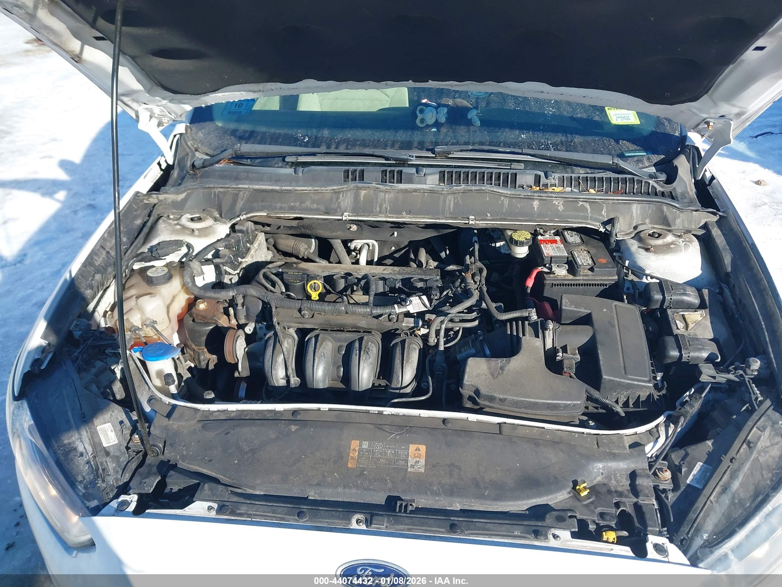 FORD FUSION image 10