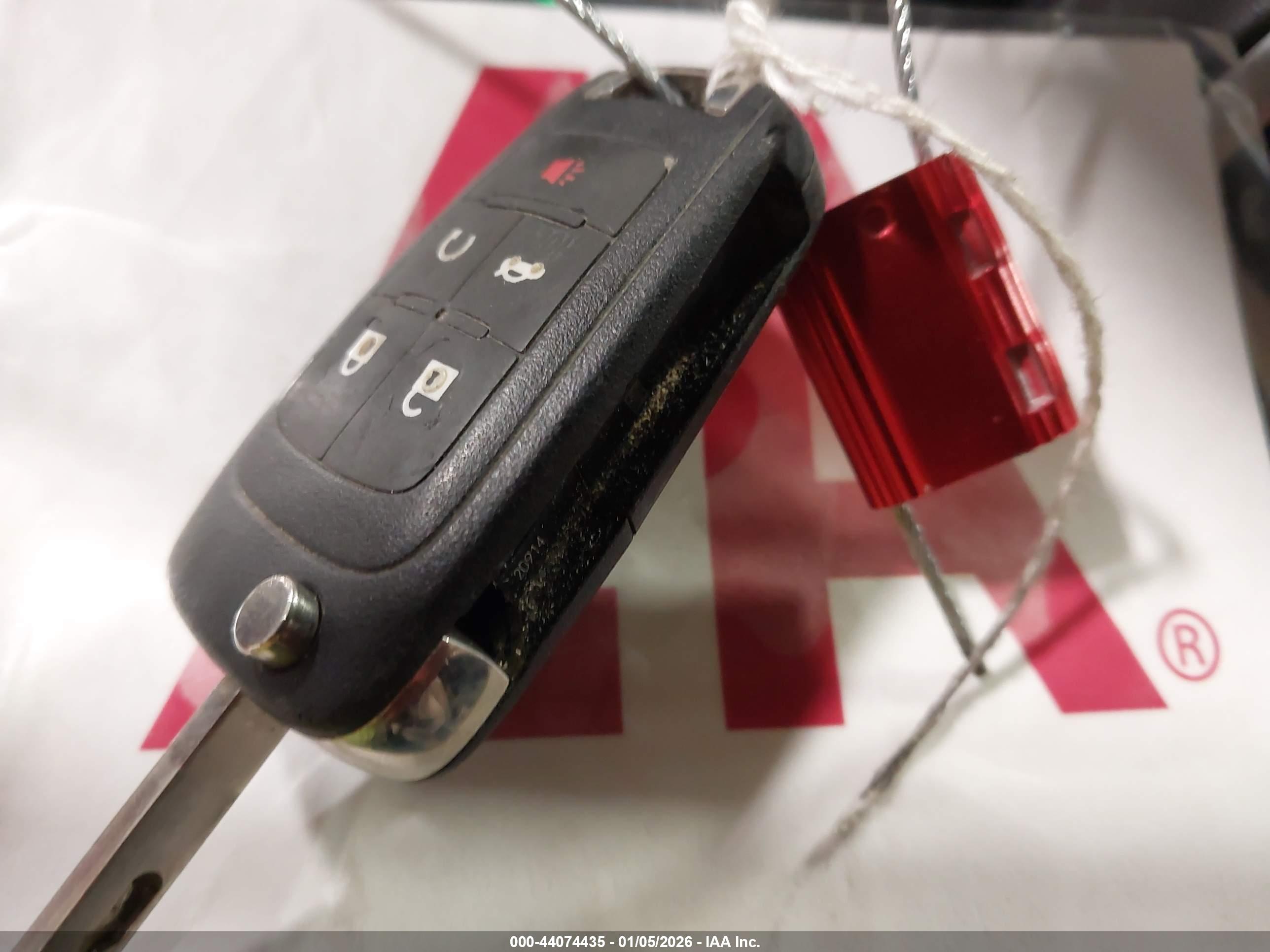 CHEVROLET EQUINOX image 11