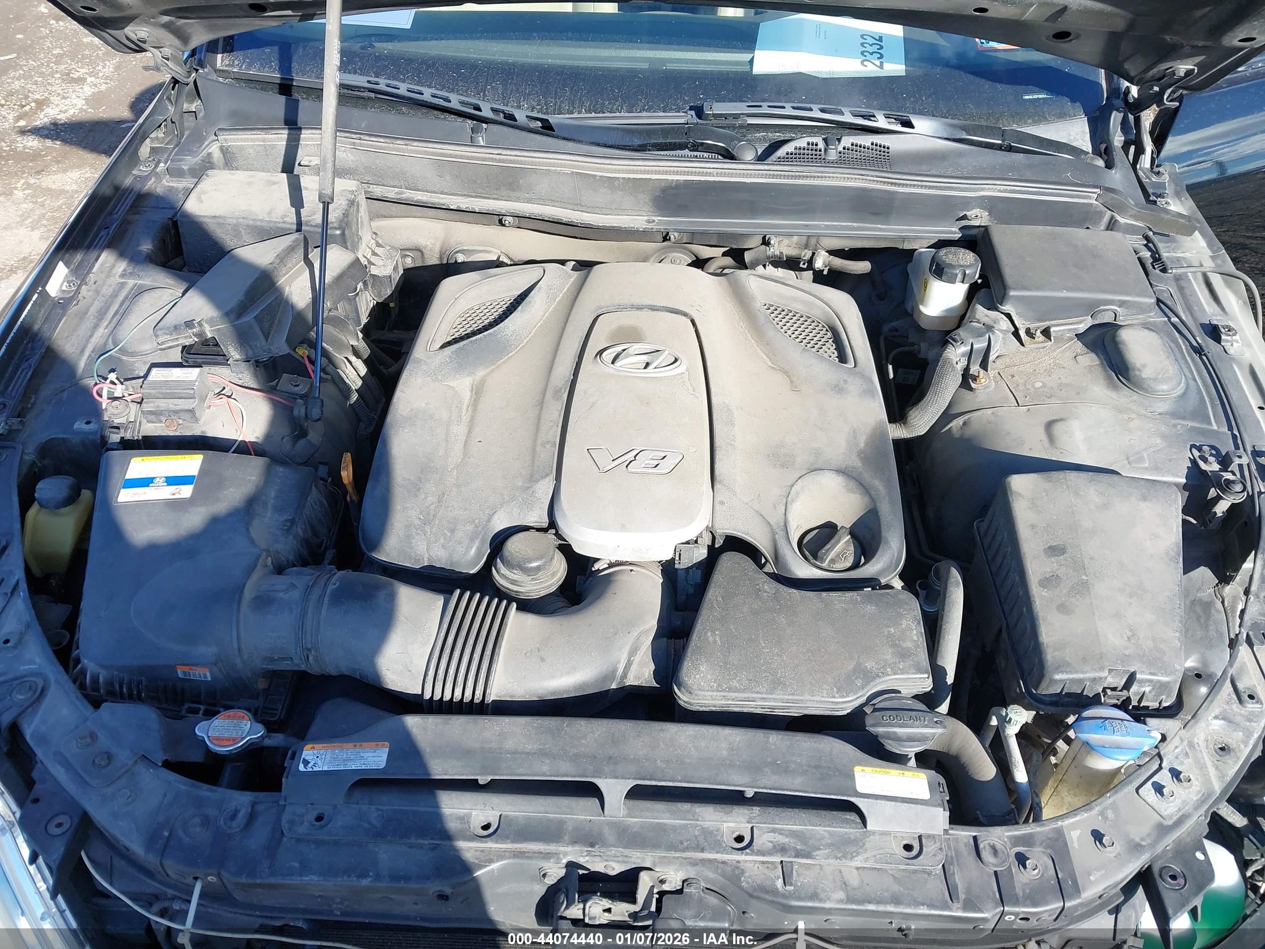 HYUNDAI GENESIS image 10