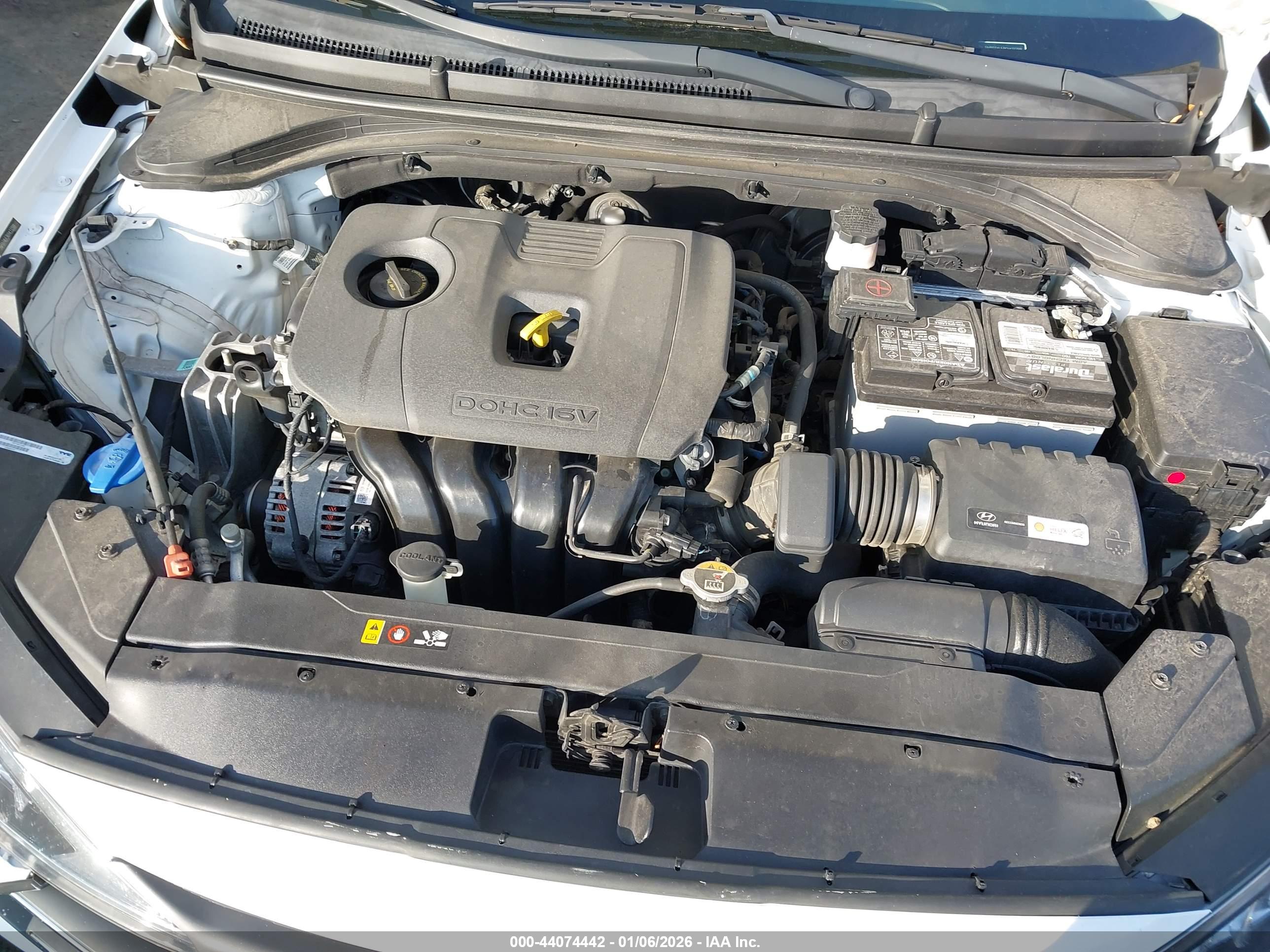 HYUNDAI ELANTRA image 10