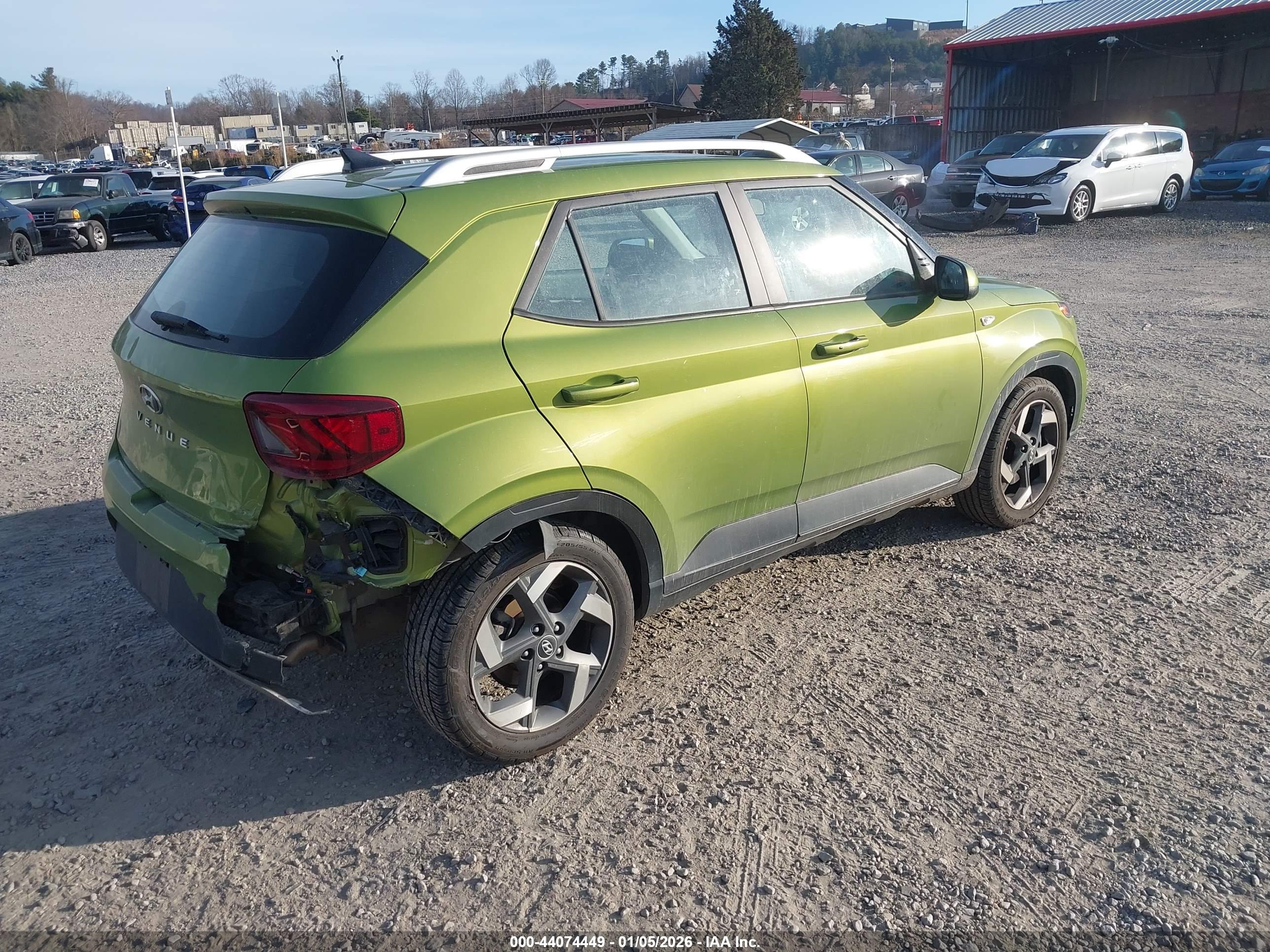 HYUNDAI VENUE image 4