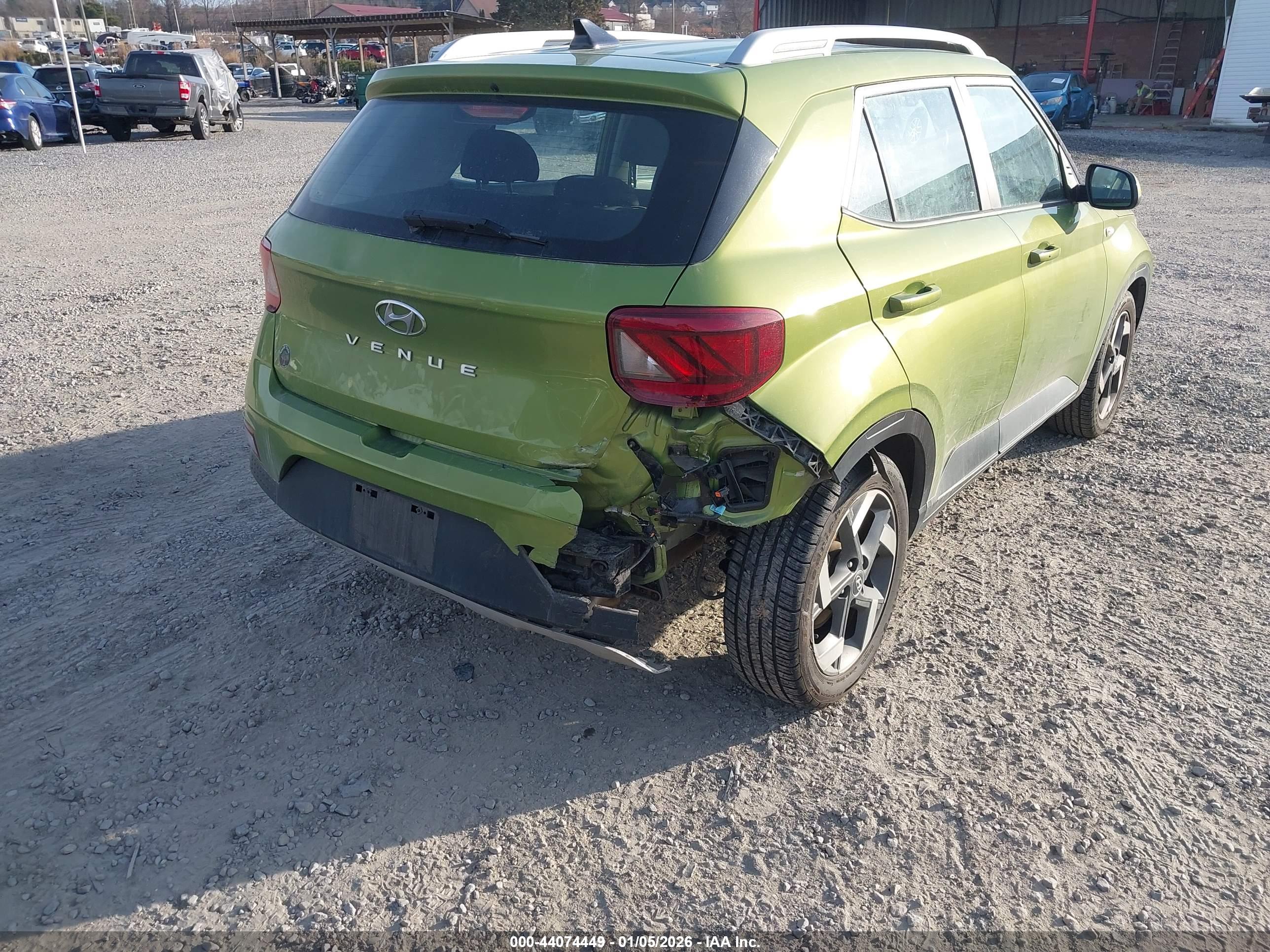 HYUNDAI VENUE image 6