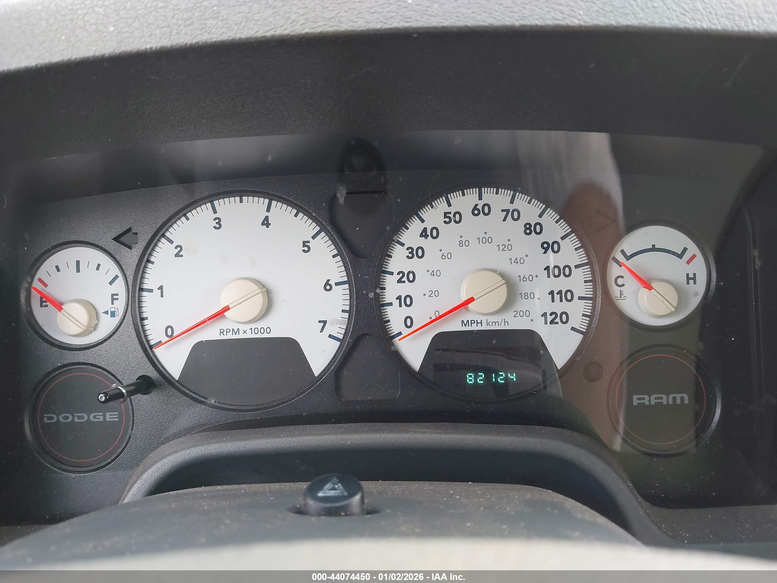 DODGE RAM image 7