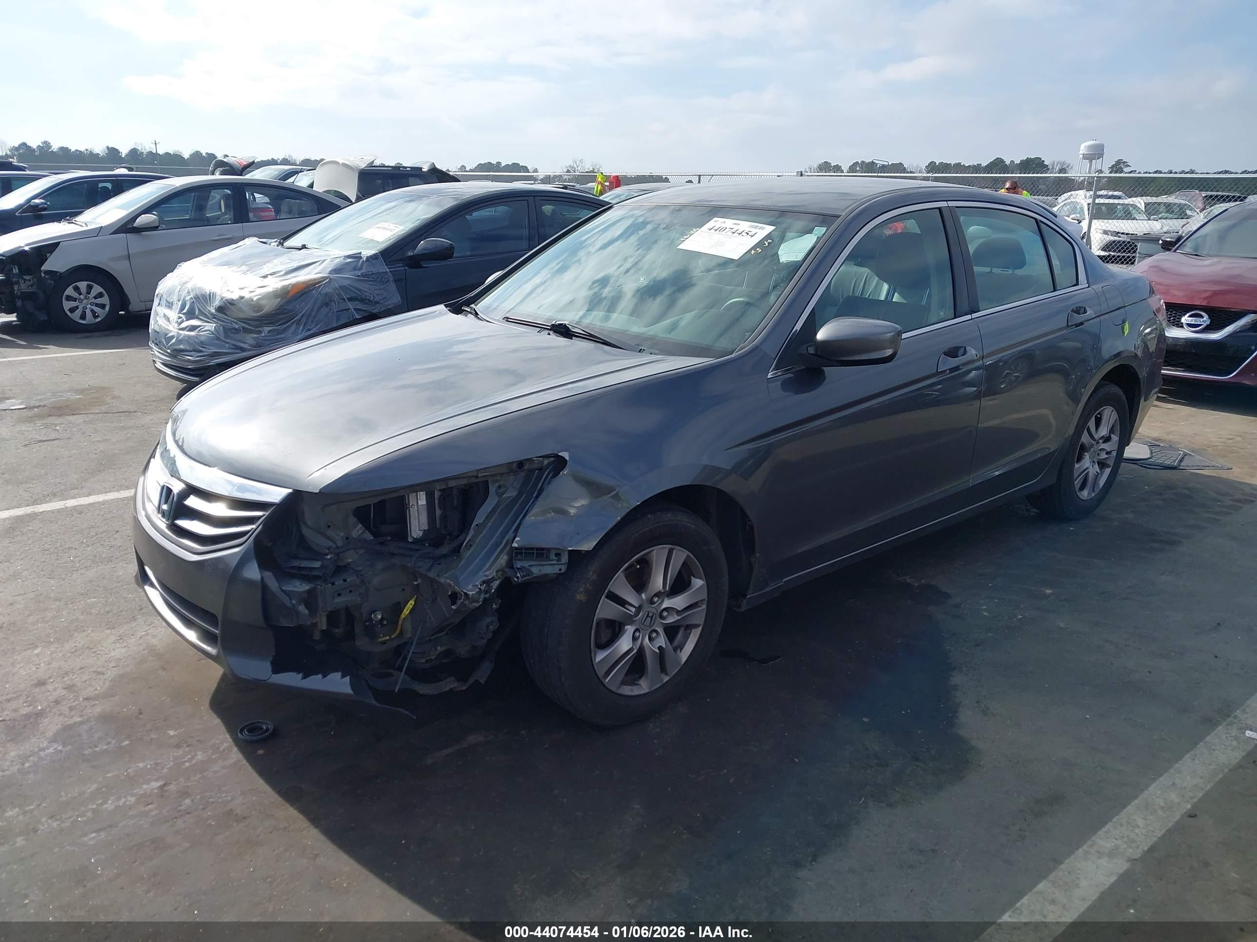 HONDA ACCORD image 2