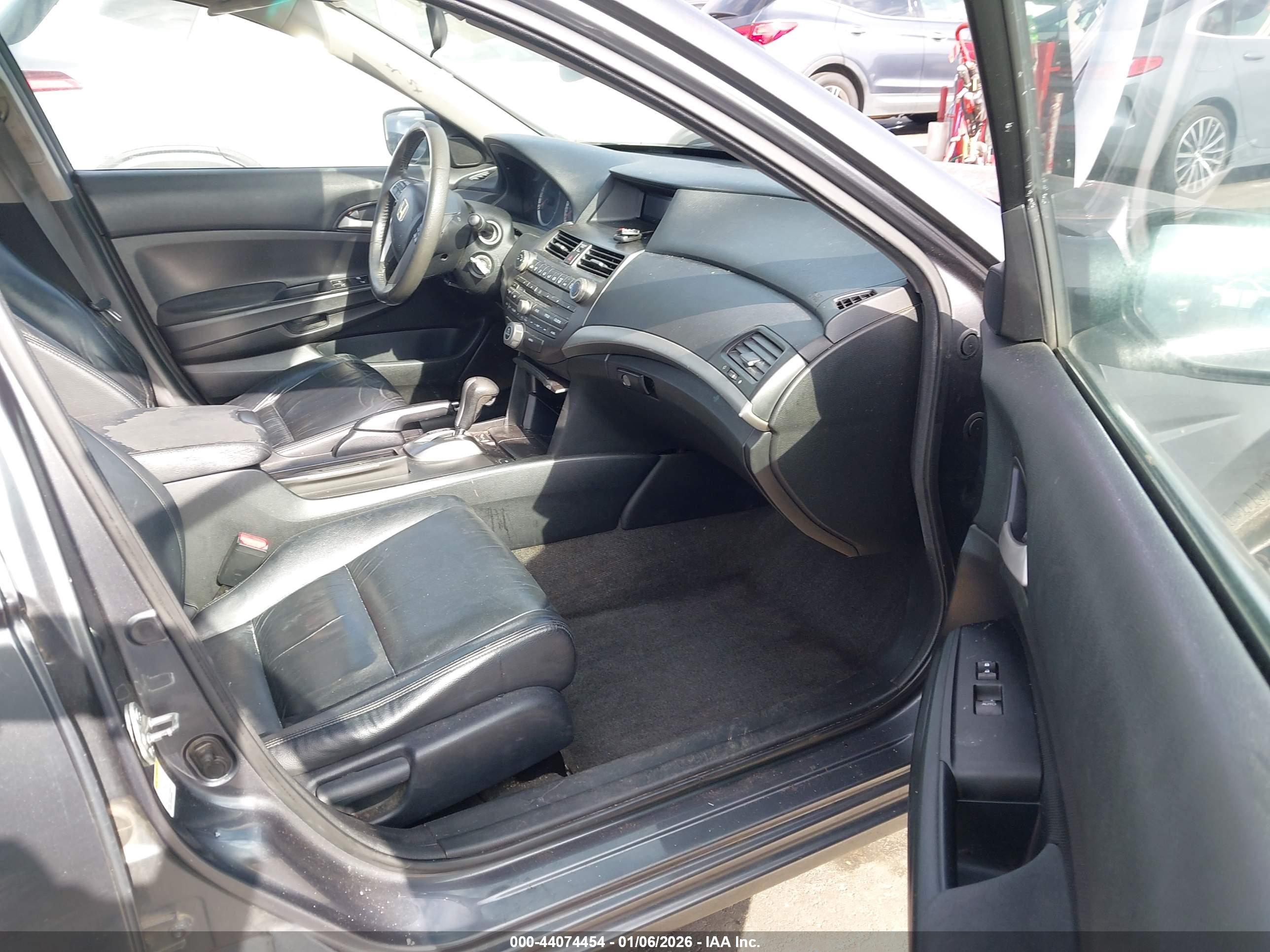 HONDA ACCORD image 5