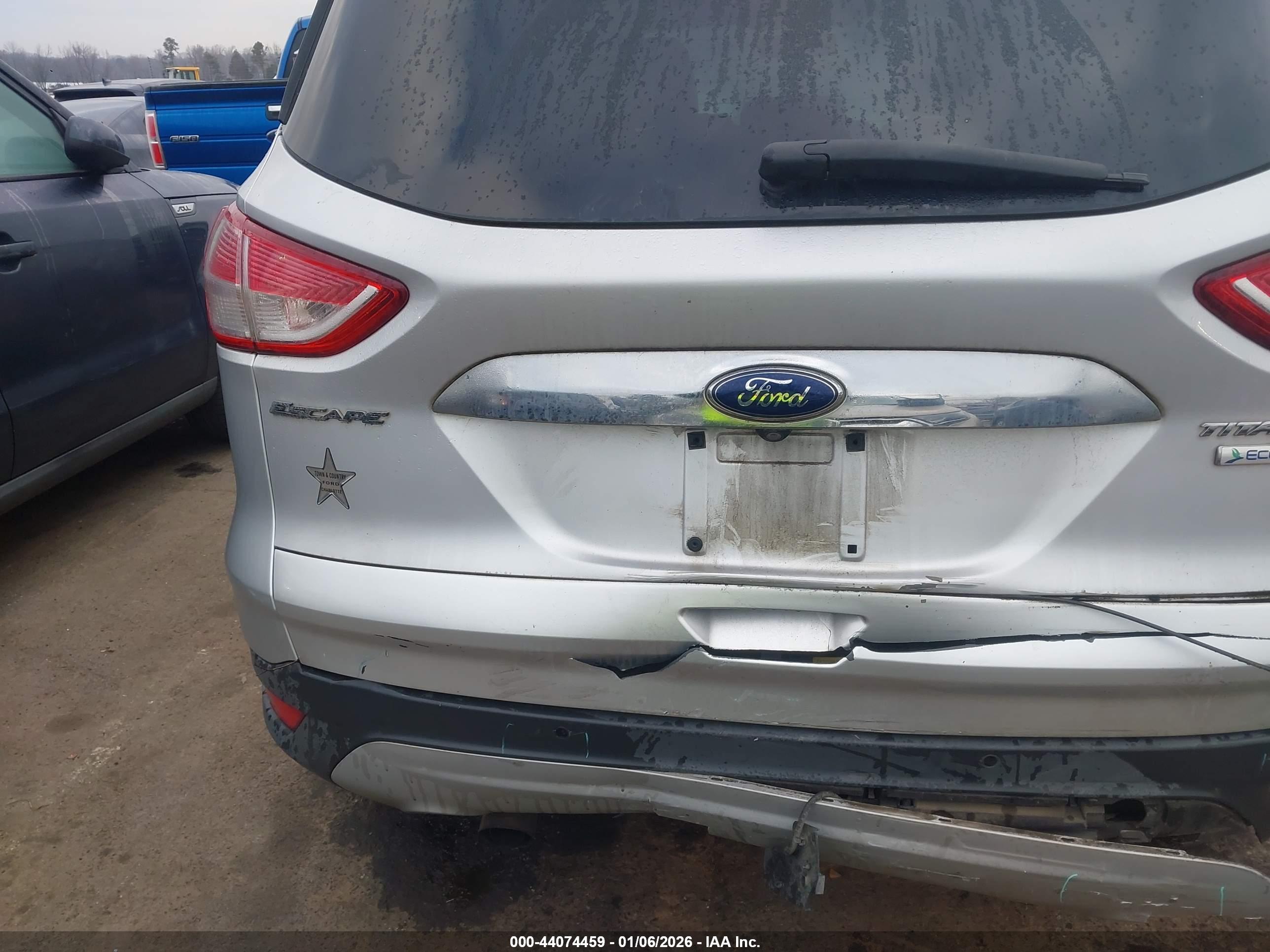 FORD ESCAPE image 6