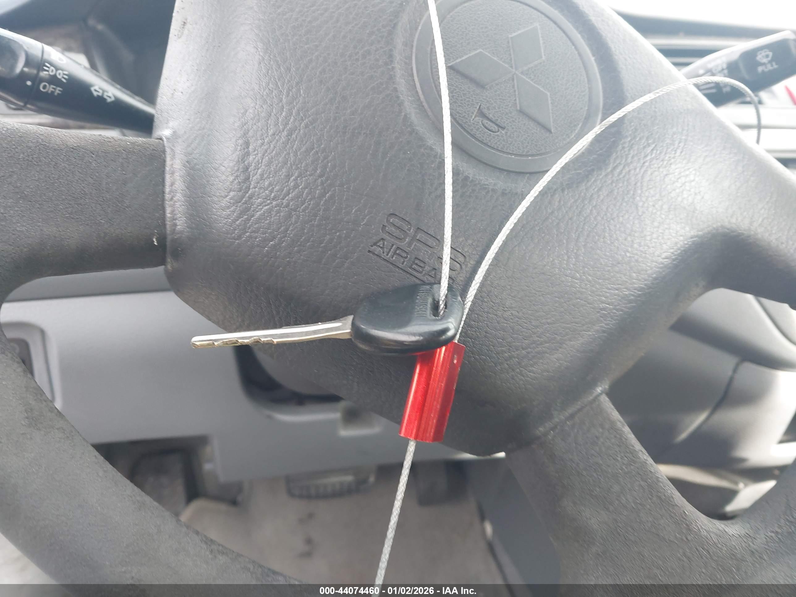MITSUBISHI LANCER image 11