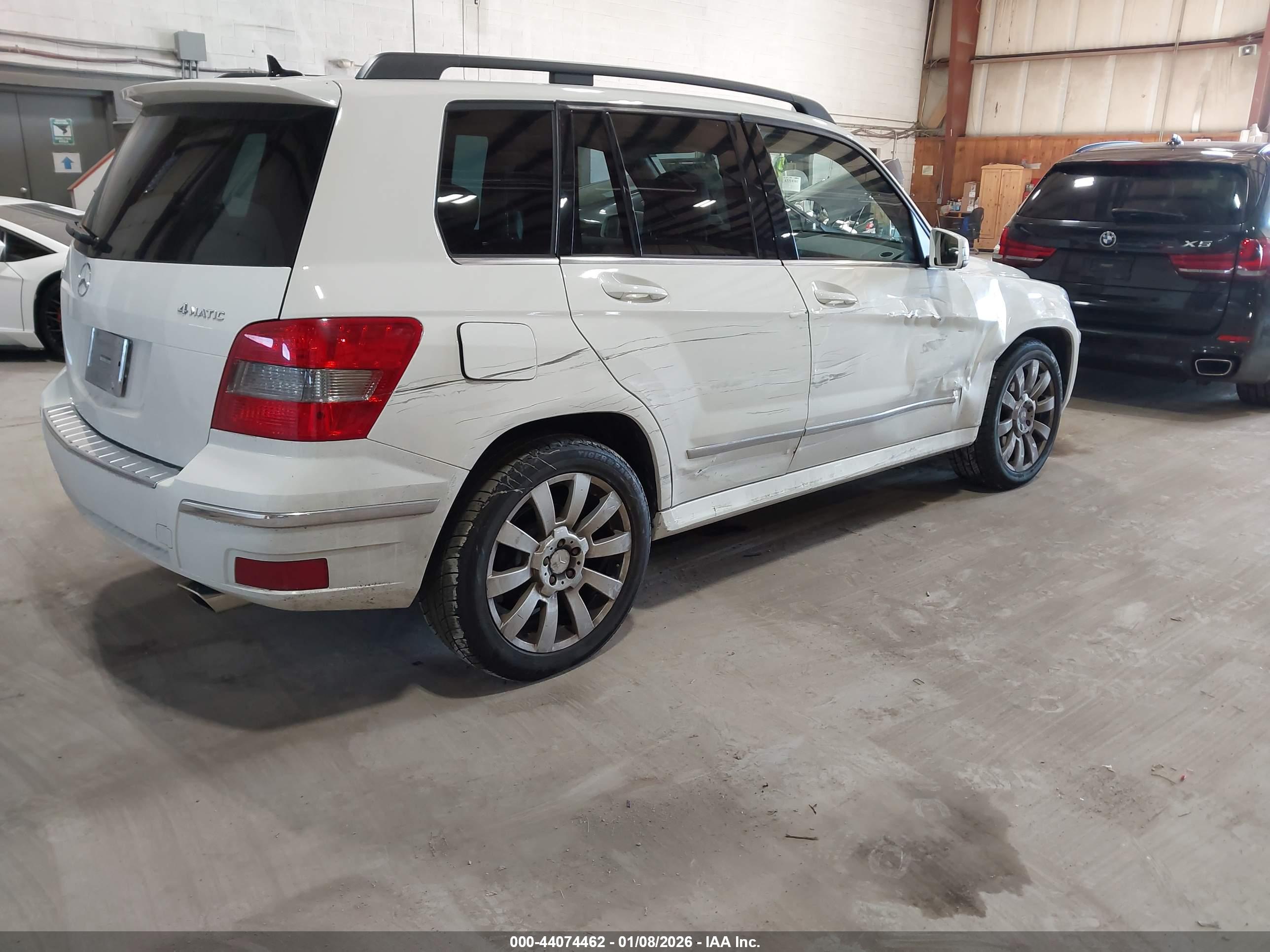 MERCEDES-BENZ GLK image 4