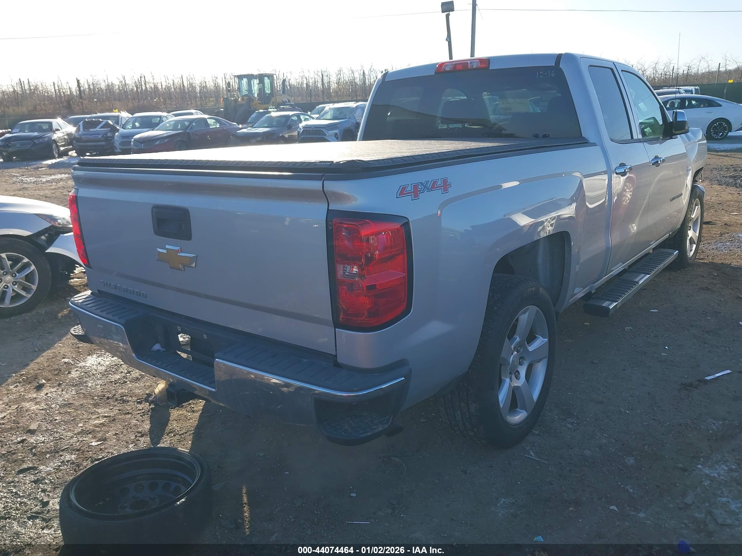 CHEVROLET SILVERADO image 4