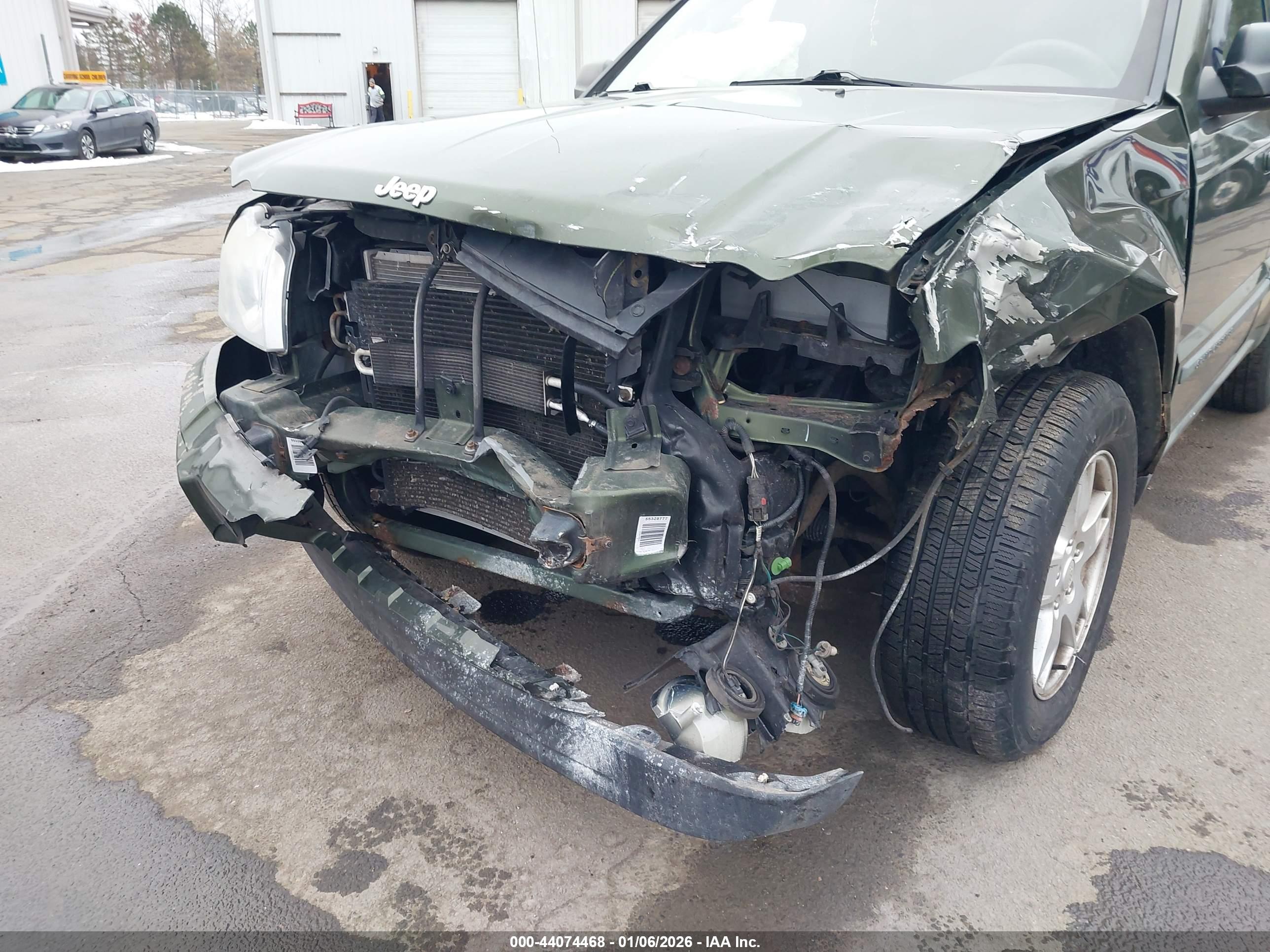 JEEP GRAND image 6
