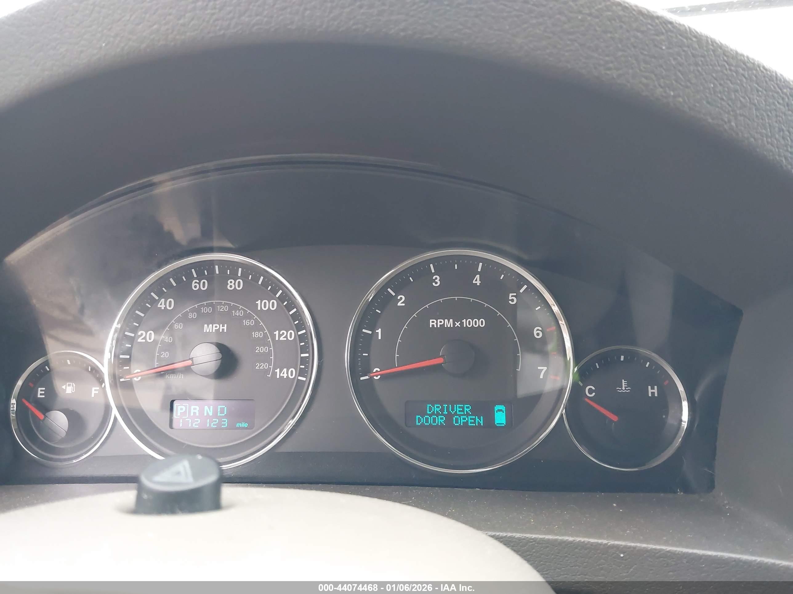 JEEP GRAND image 7