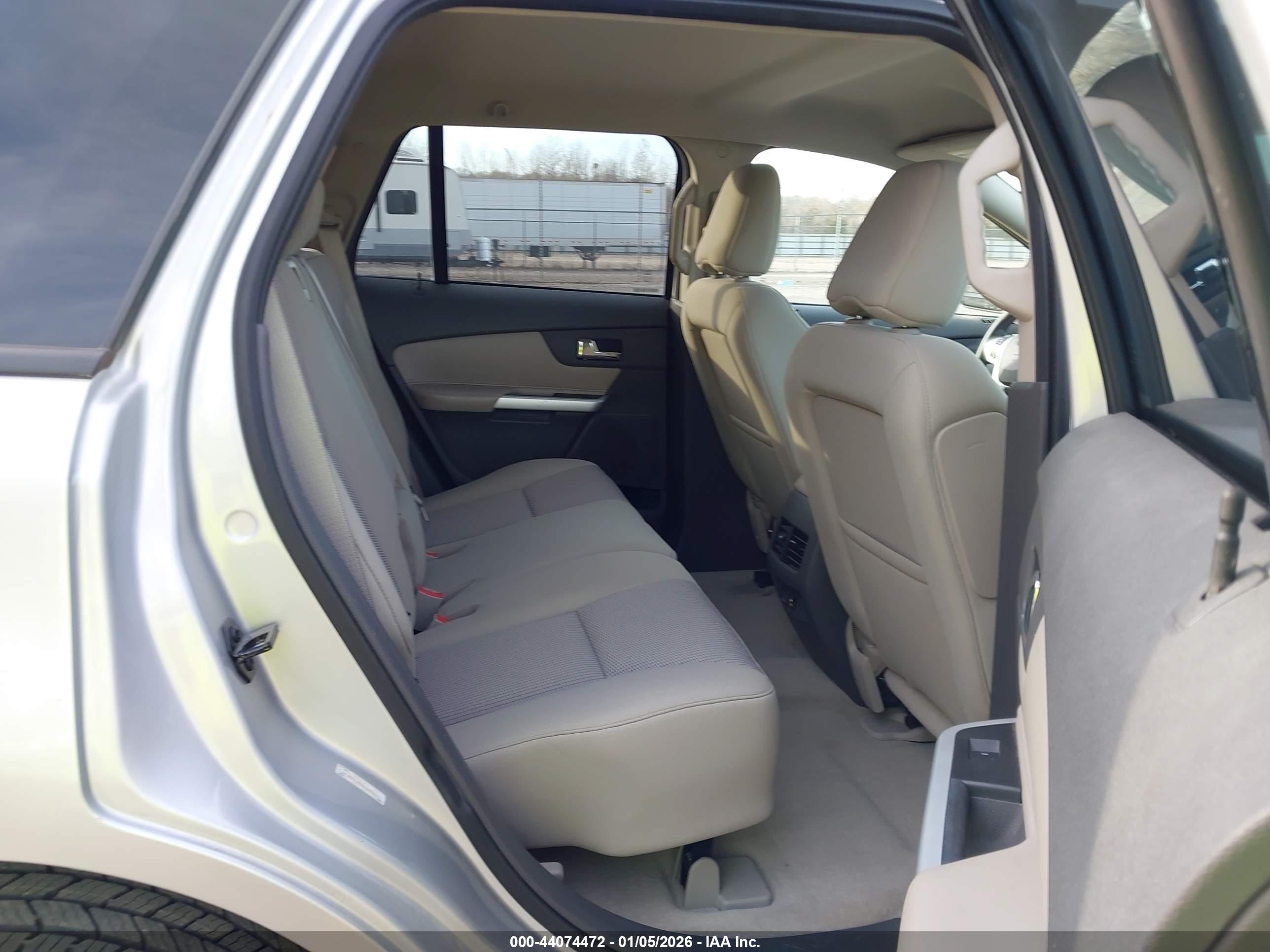 FORD EDGE image 8
