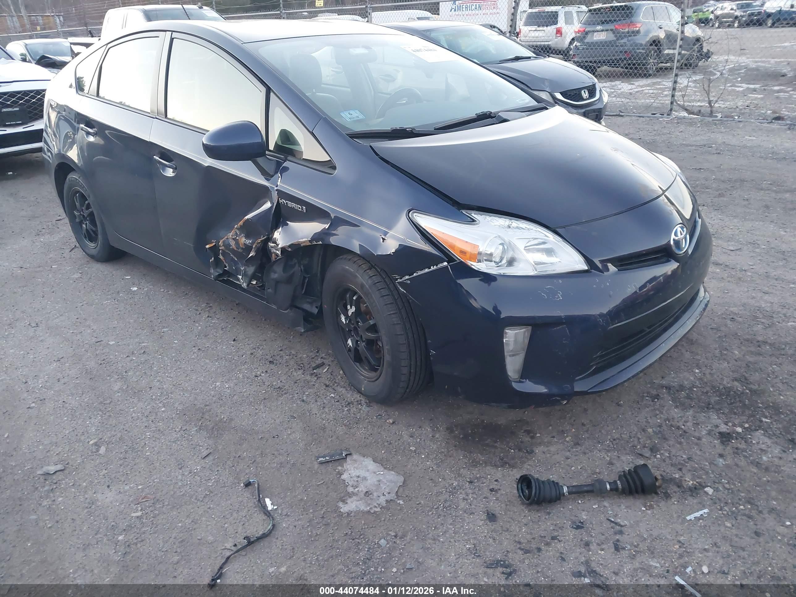 TOYOTA PRIUS image 6