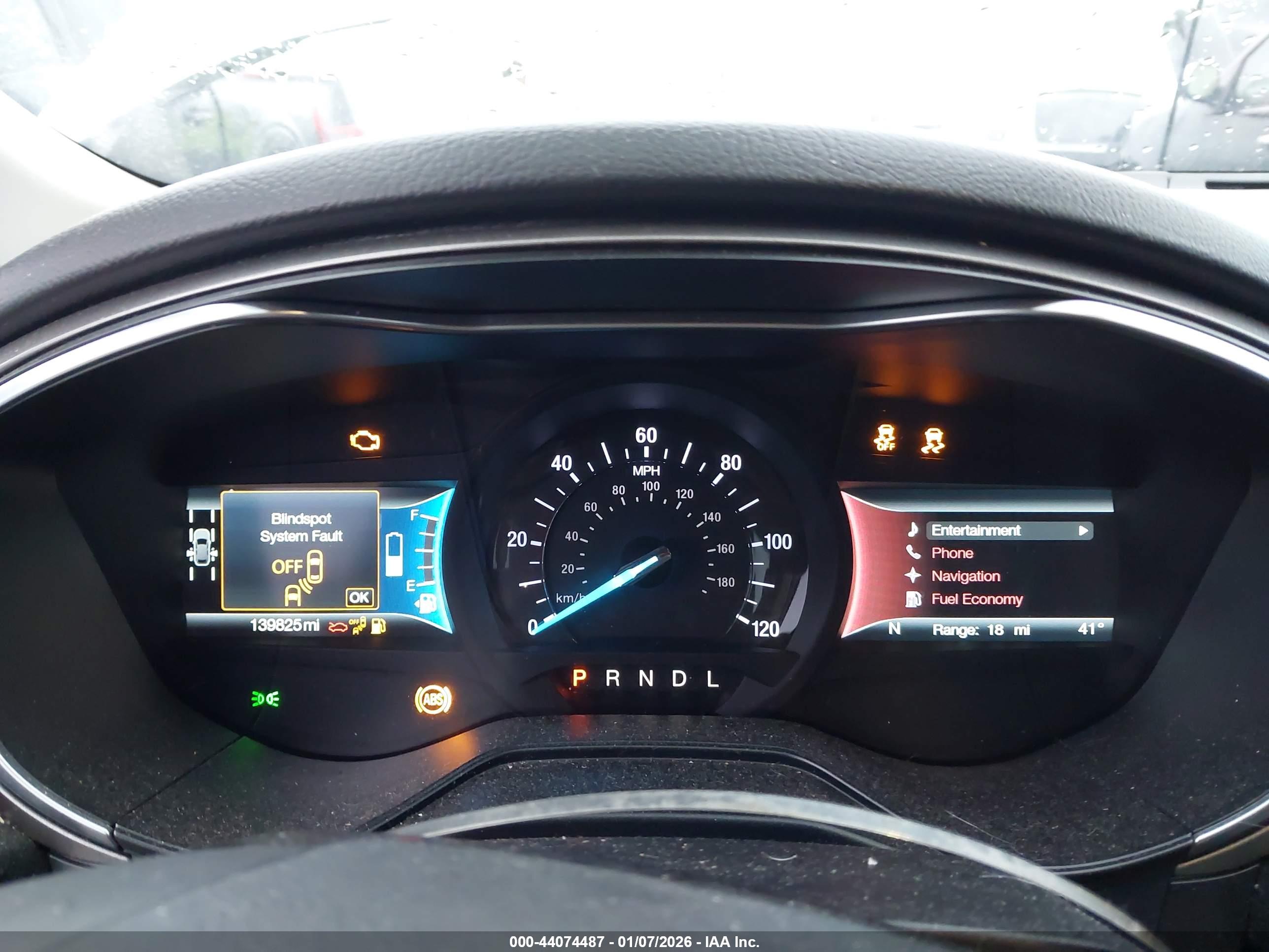 FORD FUSION image 7