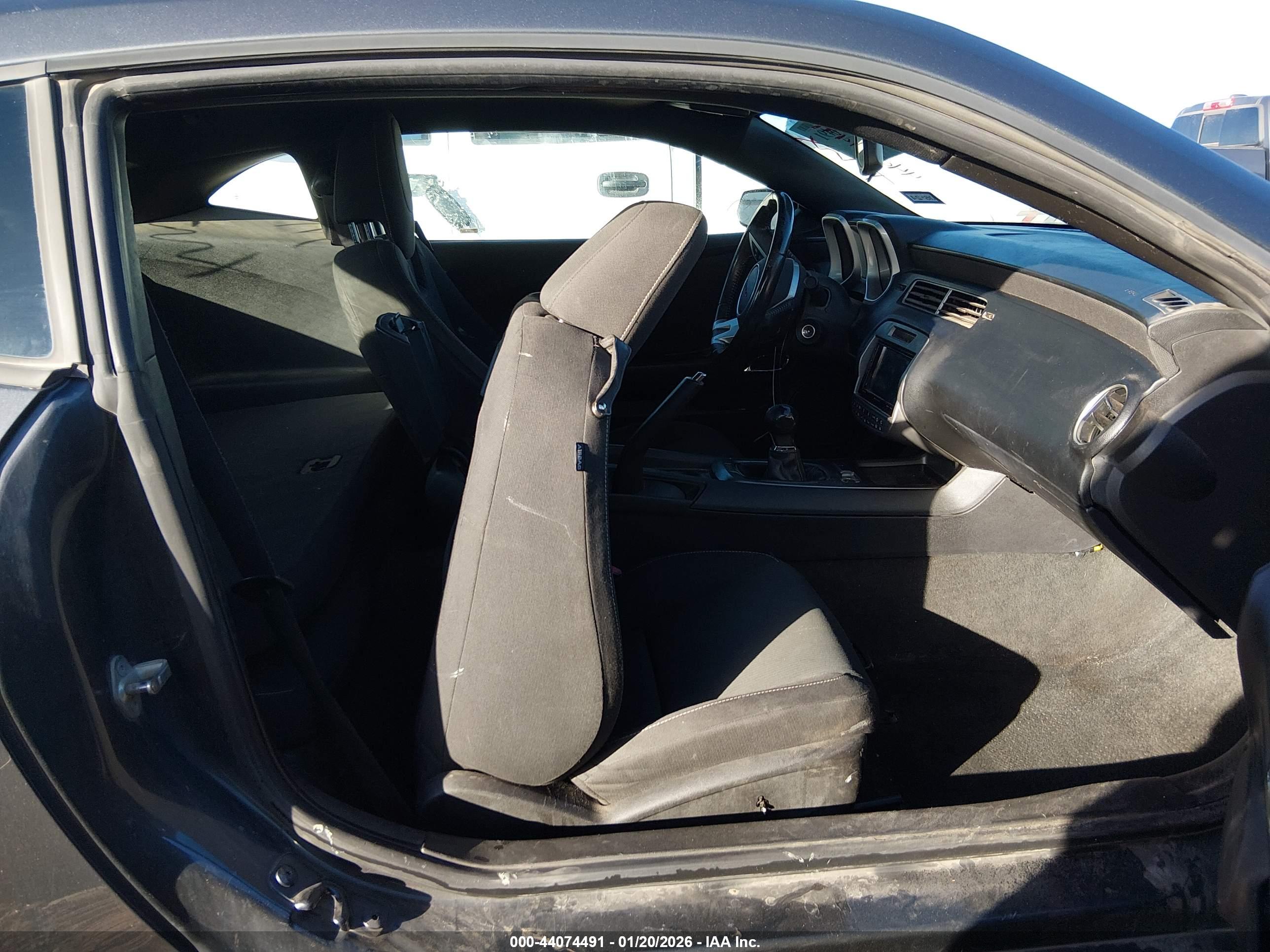 CHEVROLET CAMARO image 5