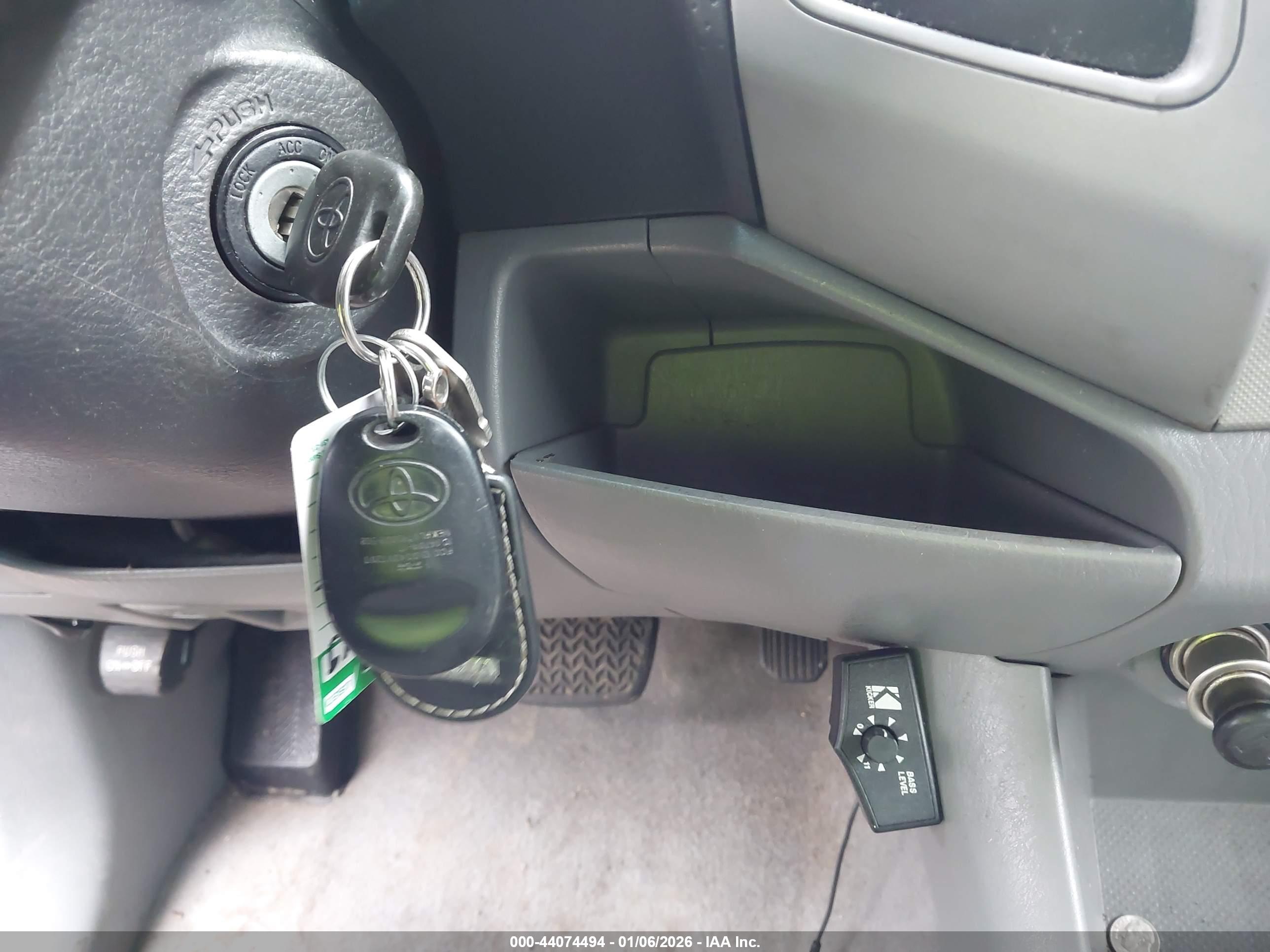 TOYOTA TACOMA image 11