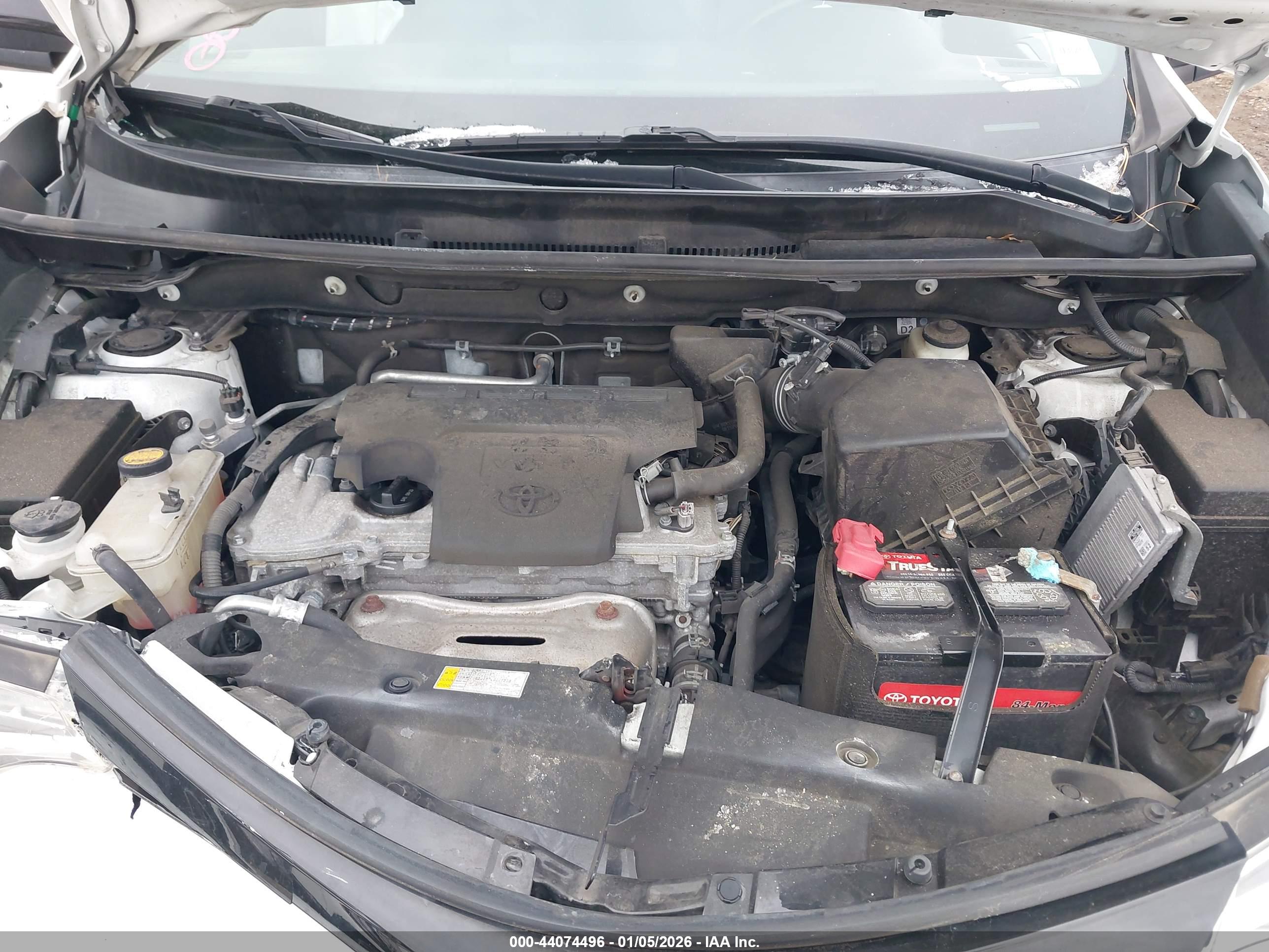 TOYOTA RAV4 image 10
