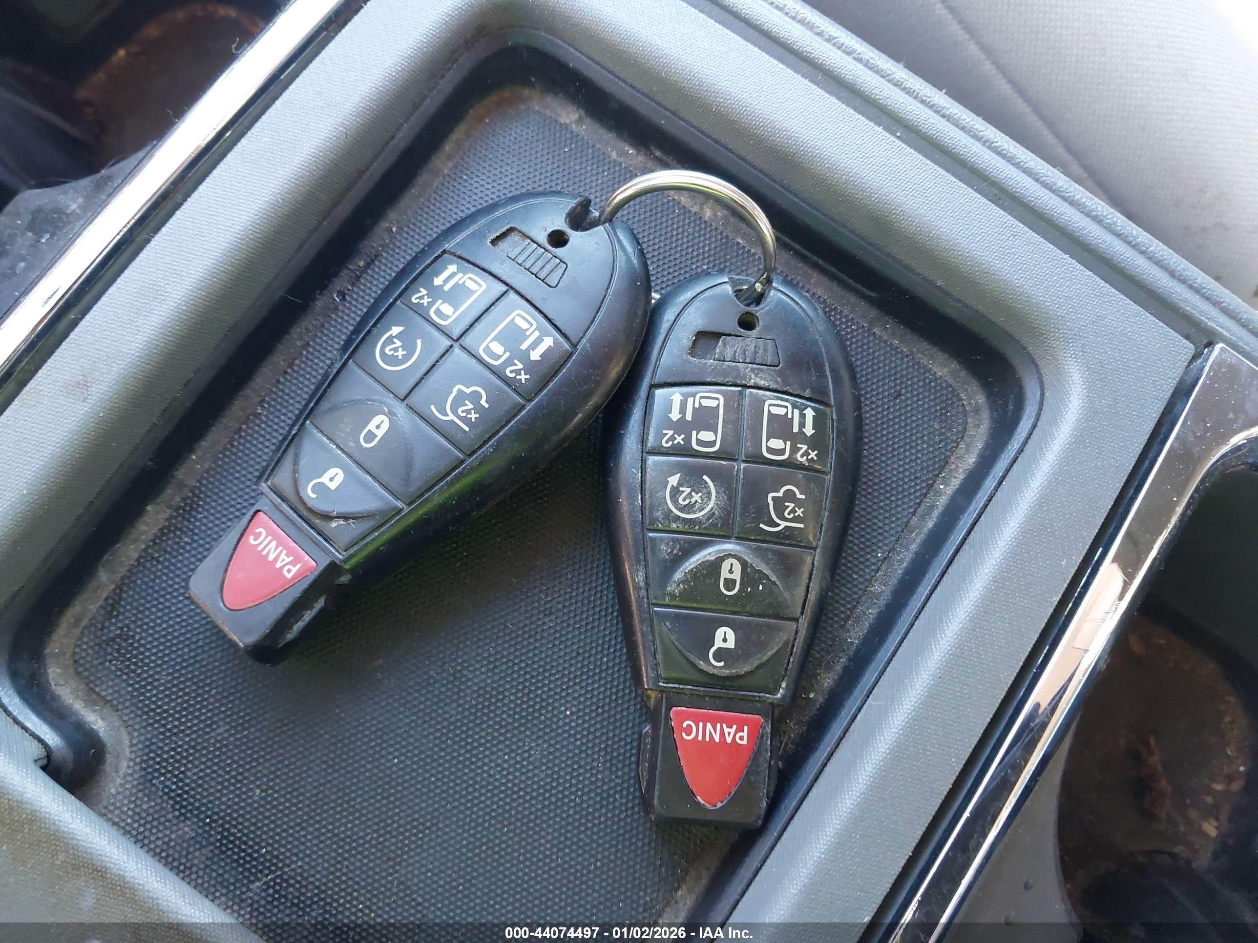 CHRYSLER TOWN image 11