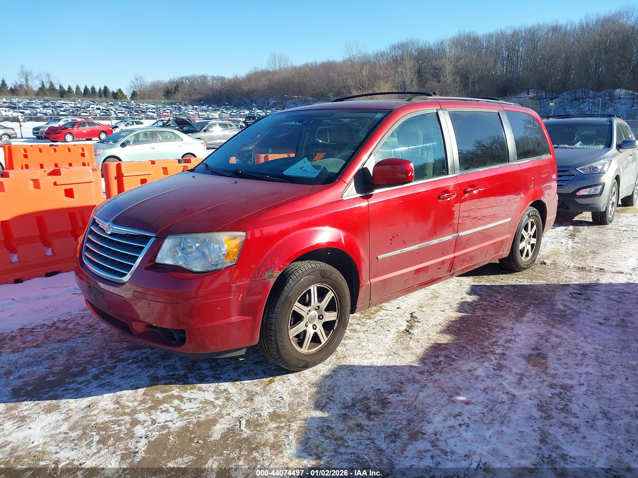CHRYSLER TOWN image 2