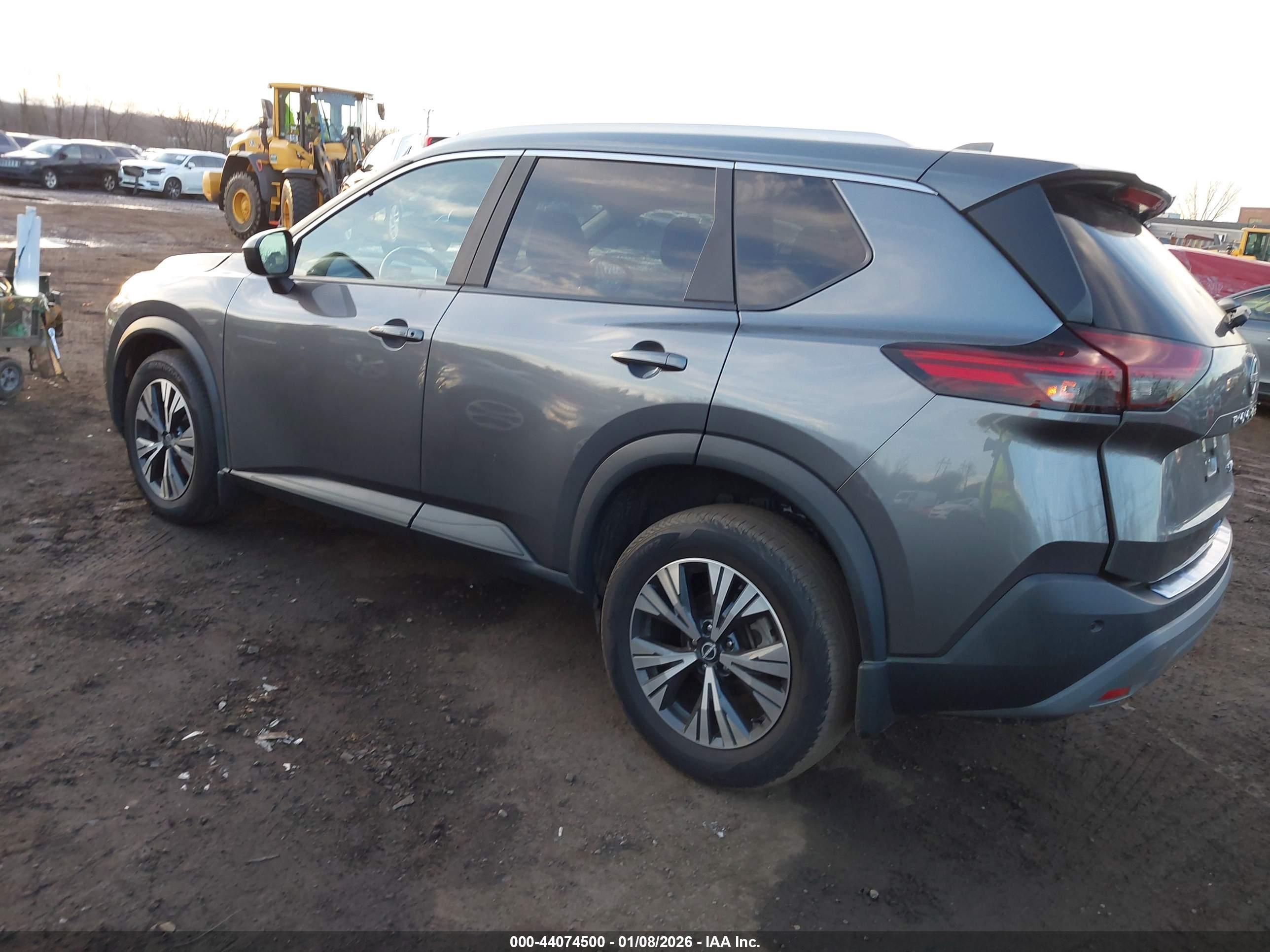 NISSAN ROGUE image 3