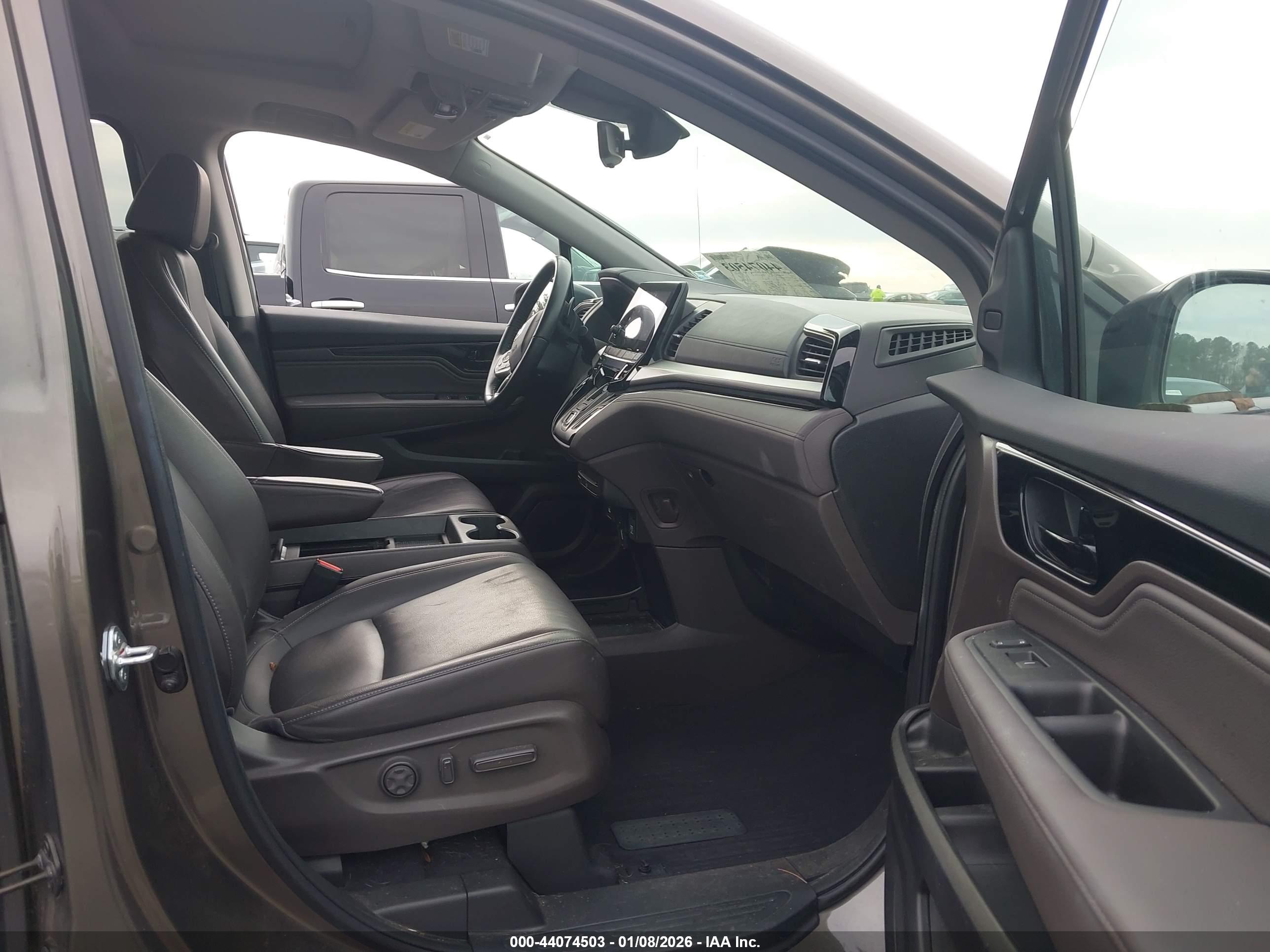 HONDA ODYSSEY image 5